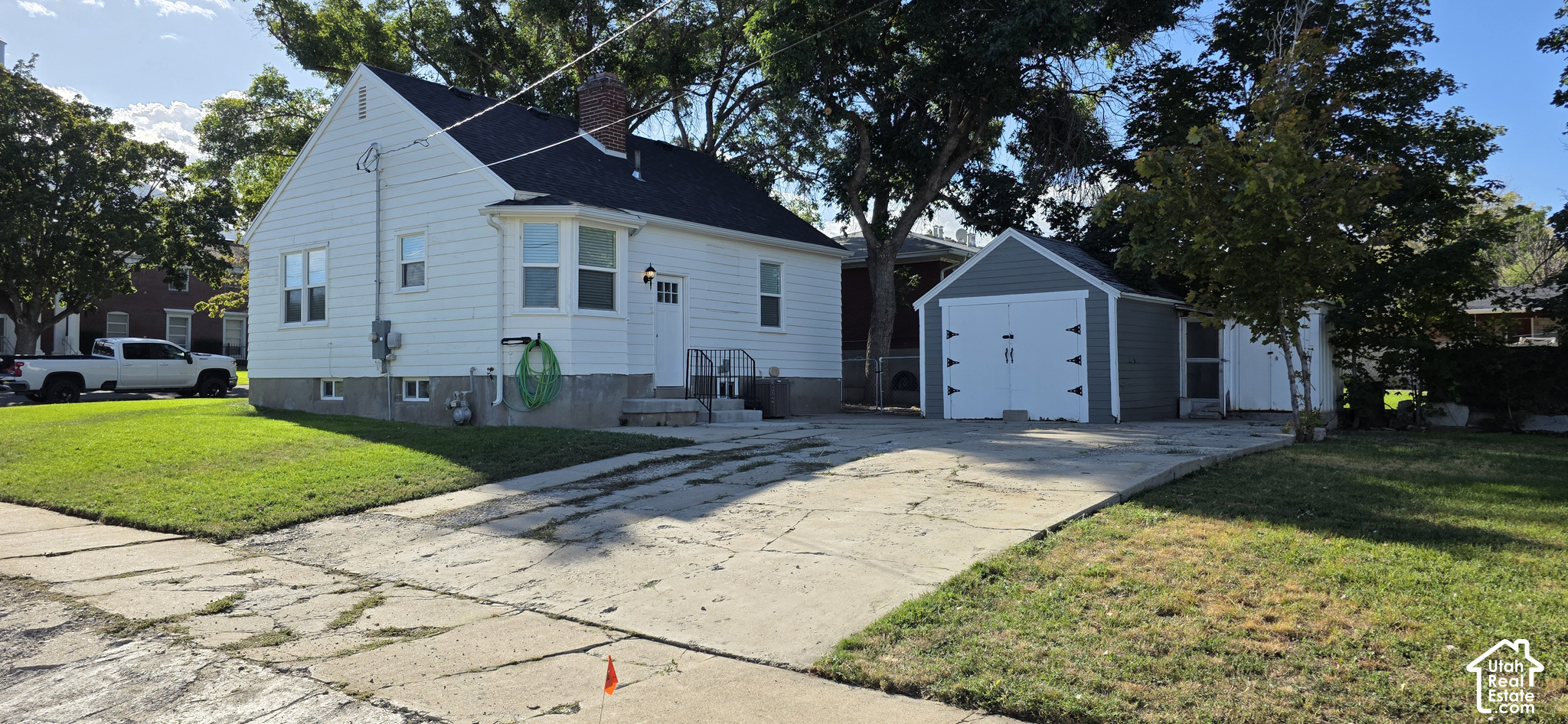 main property photo 2