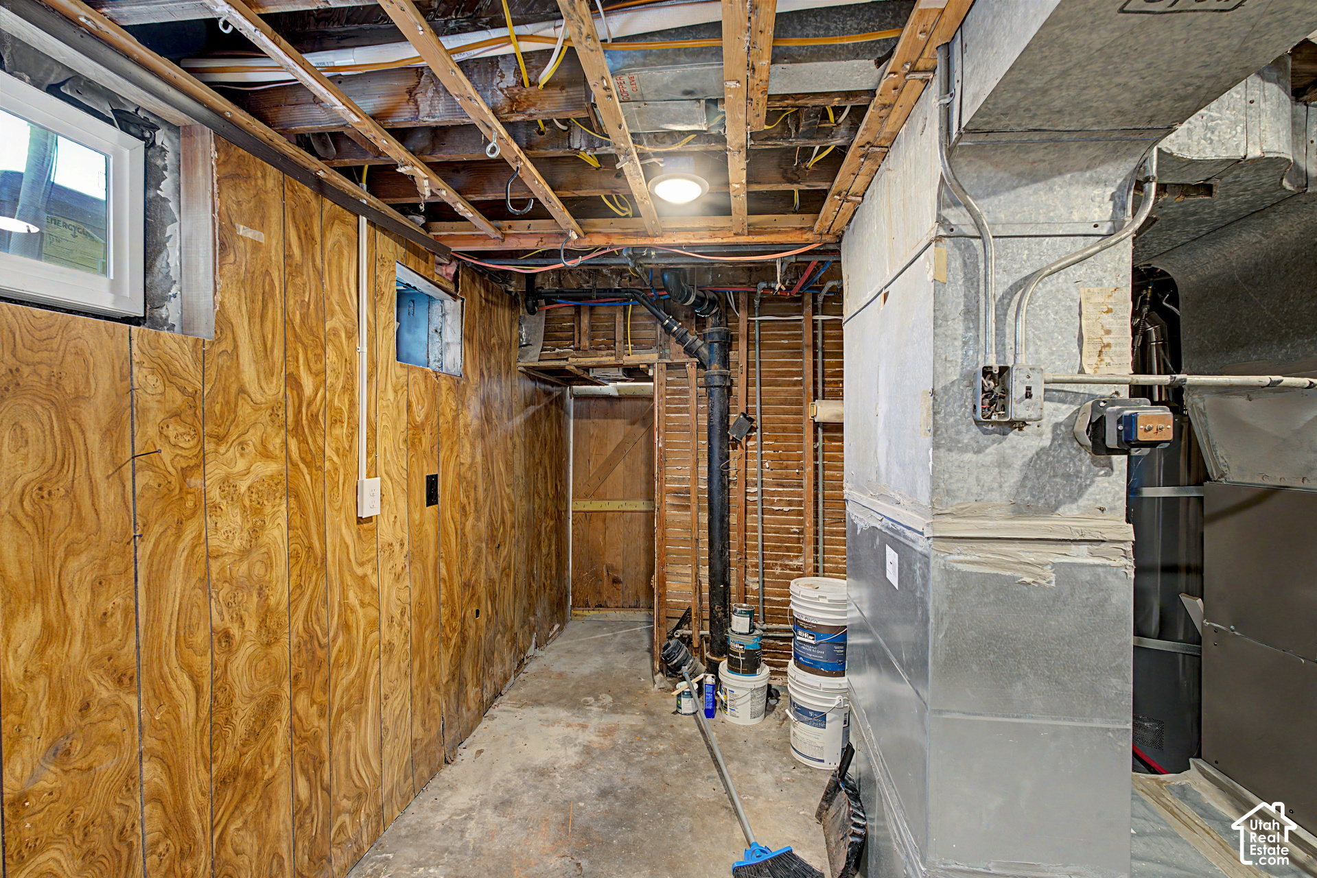 main property photo 20