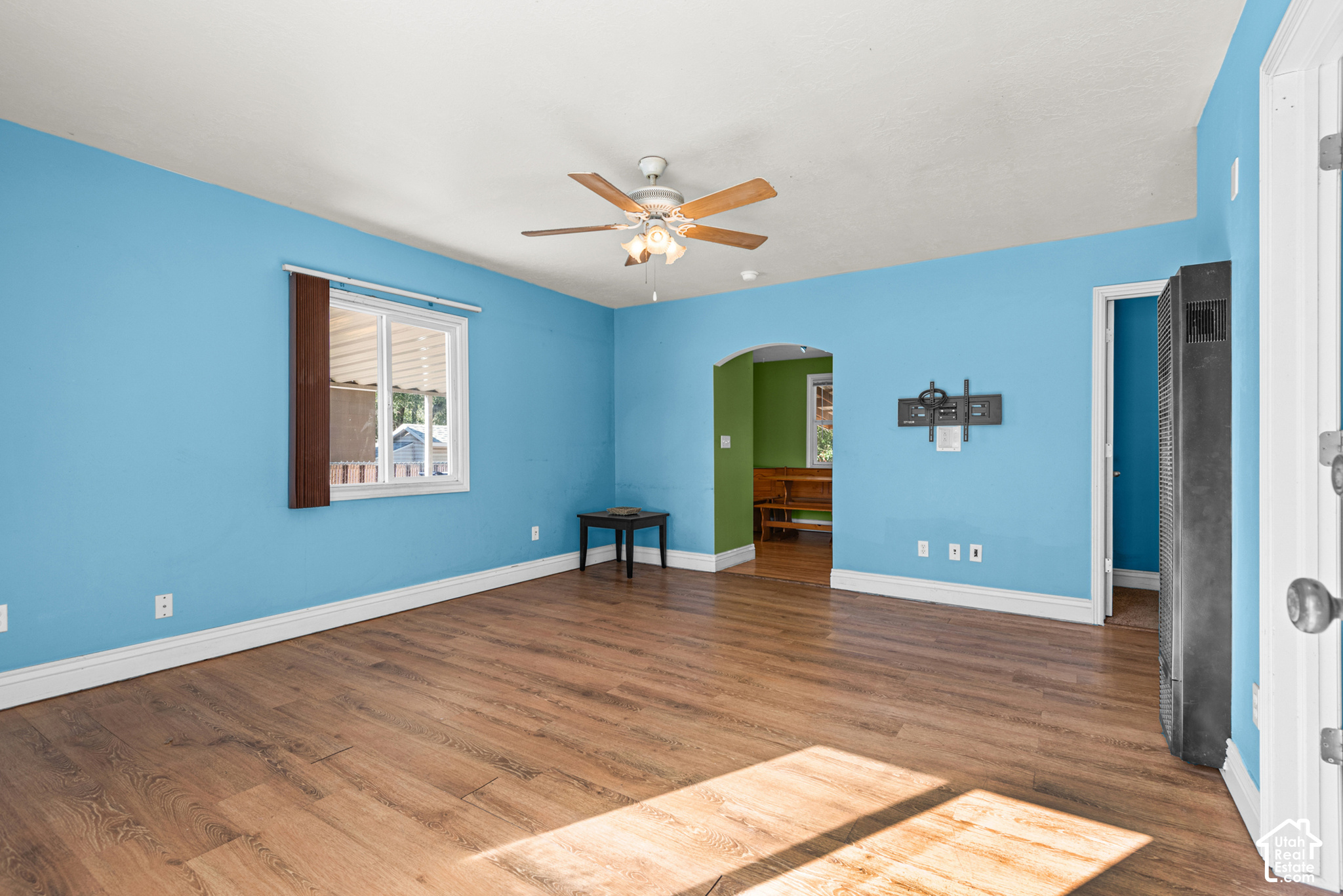 main property photo 13
