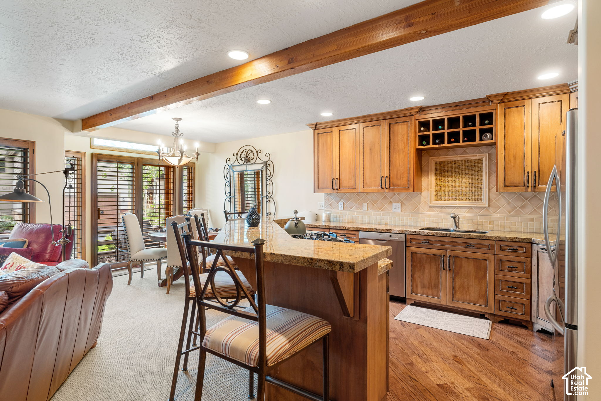 main property photo 3