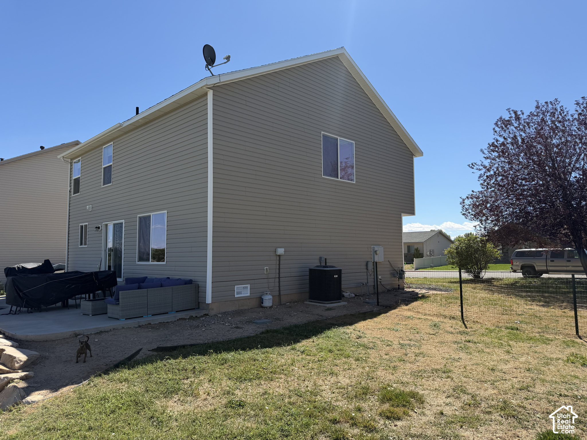 main property photo 37