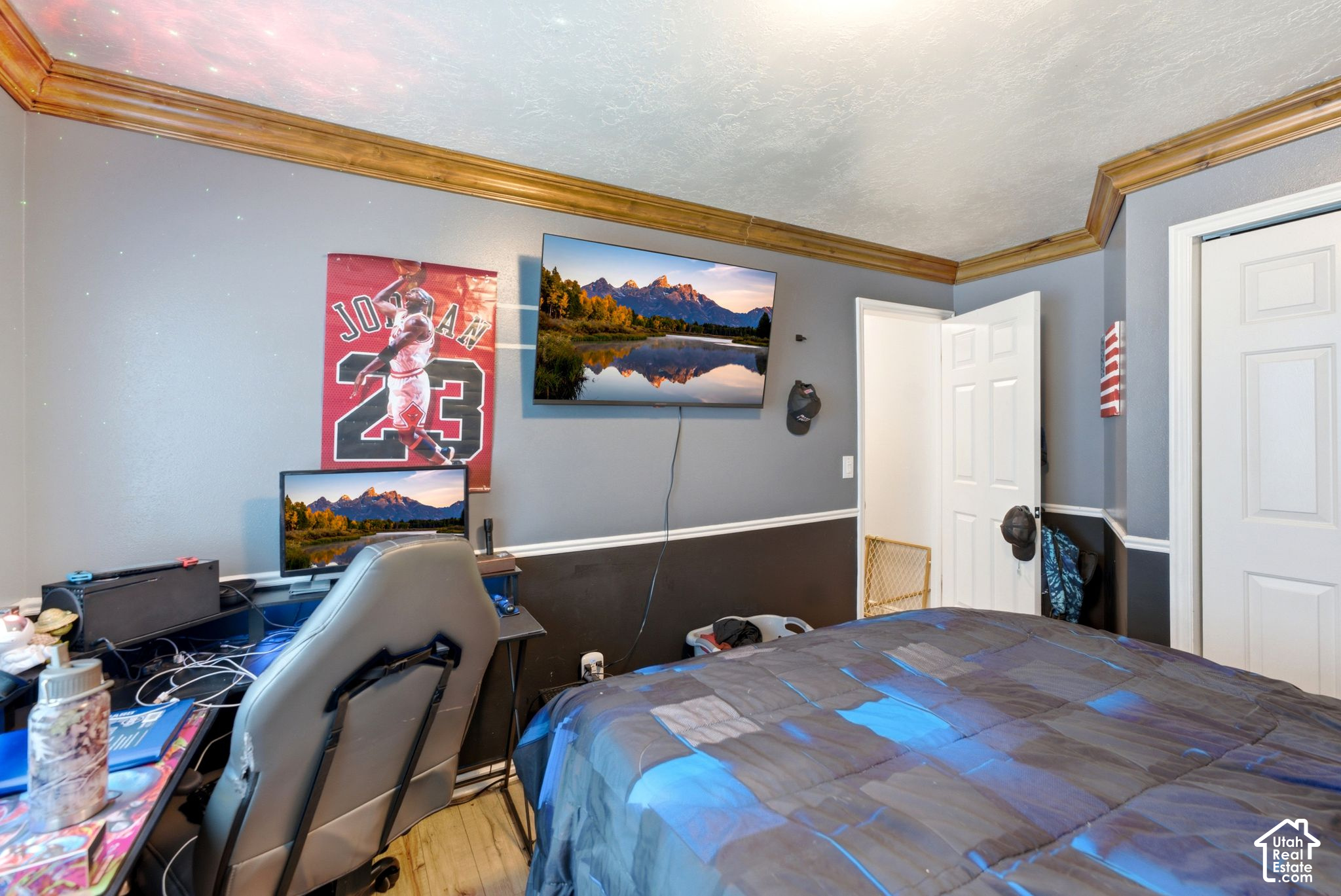 main property photo 24