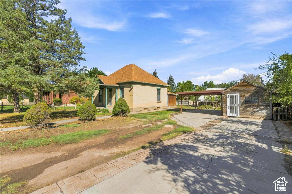 main property photo 26