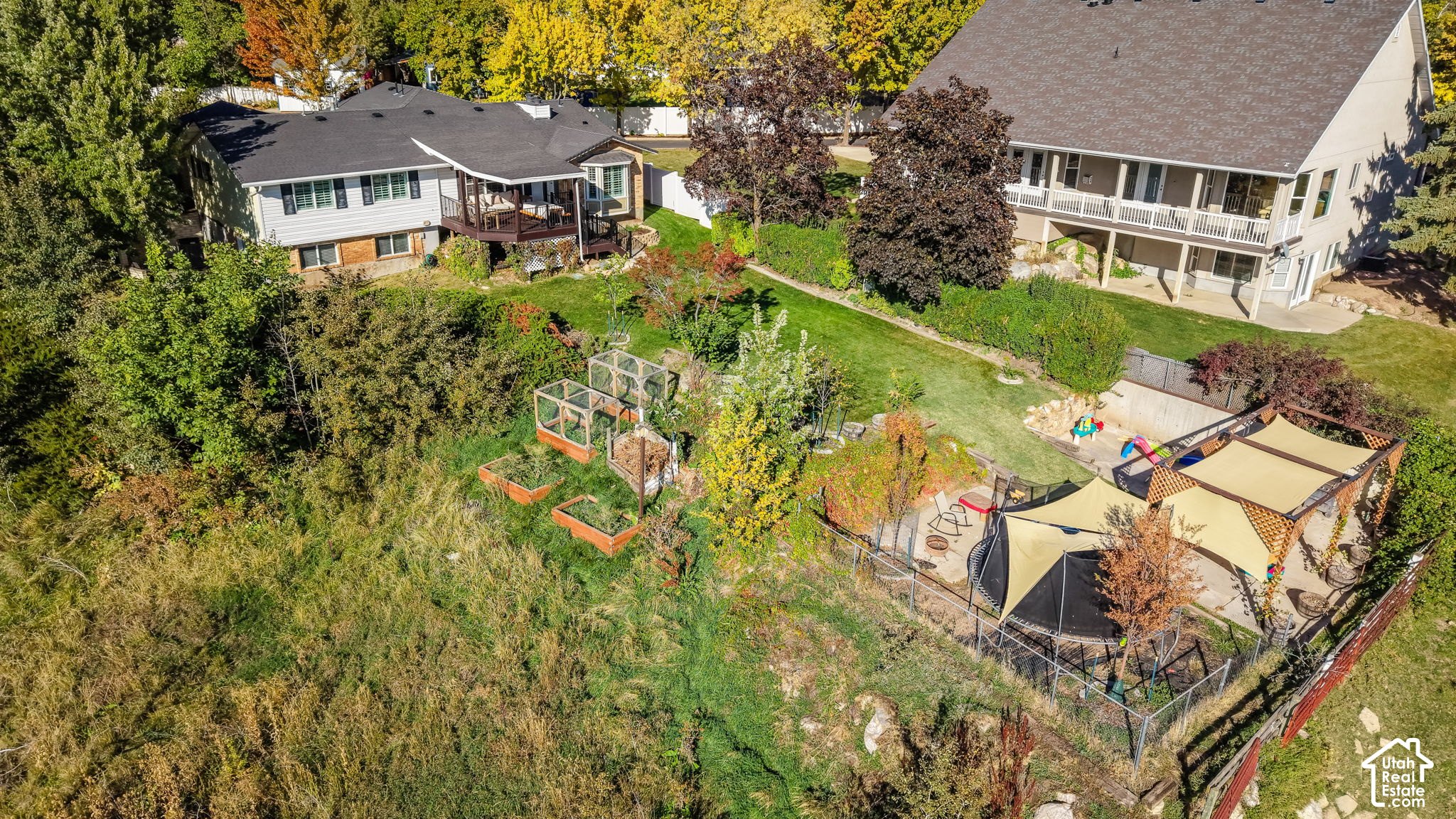 main property photo 50
