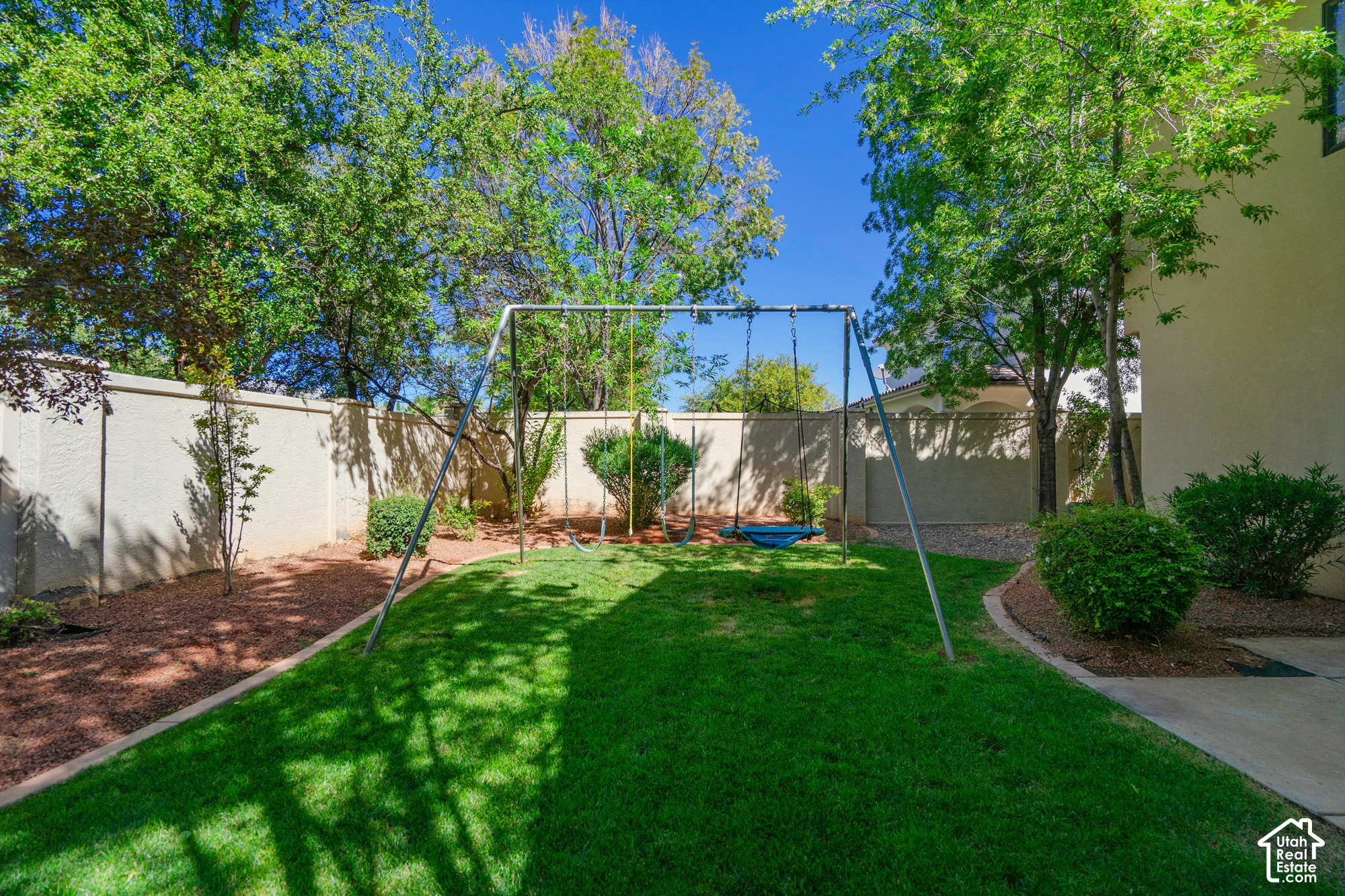 main property photo 126