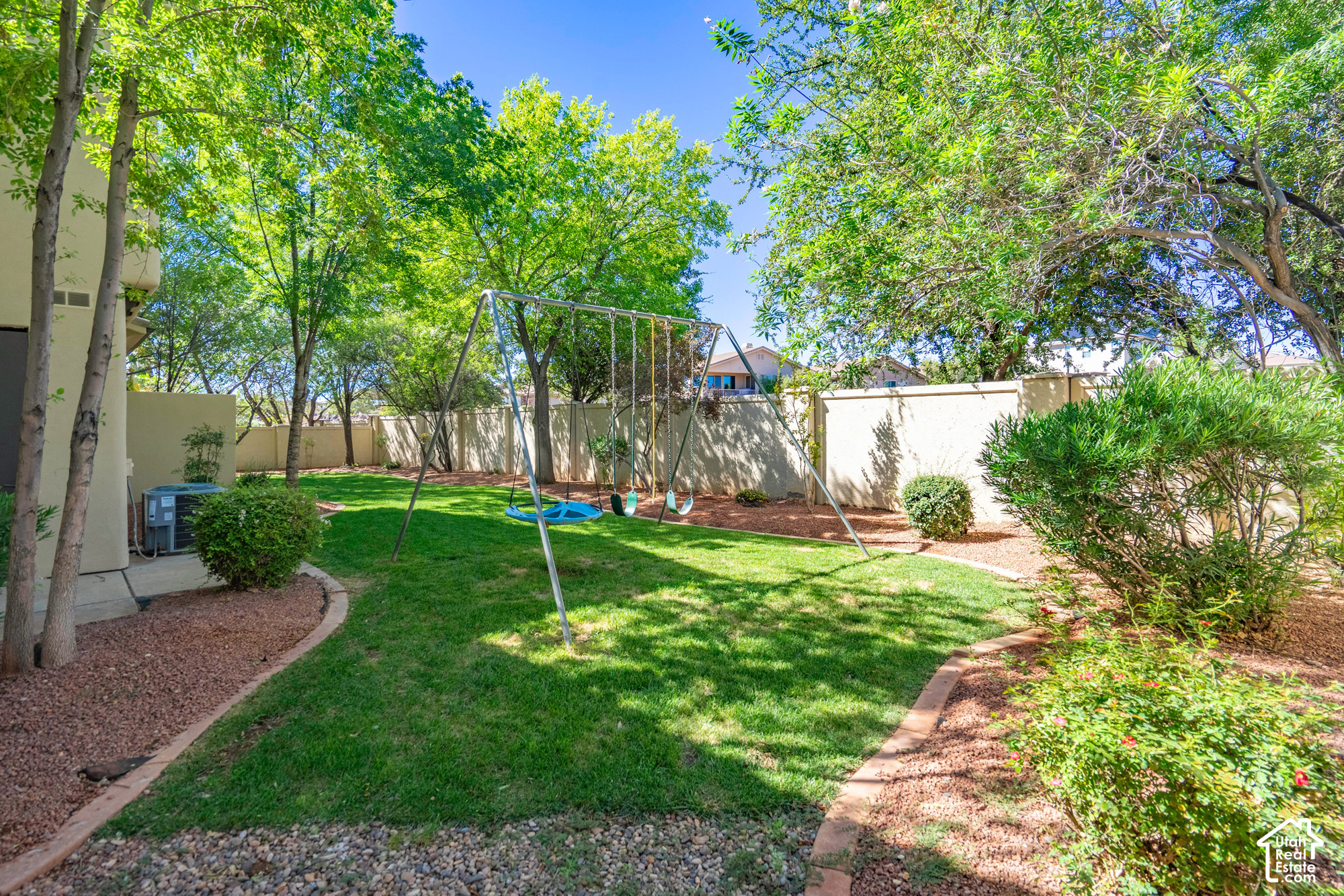 main property photo 128