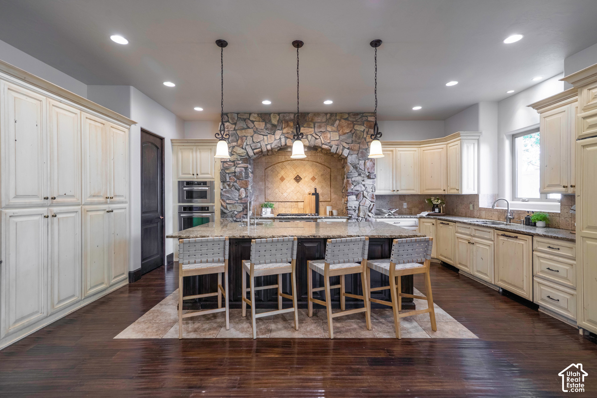 main property photo 60
