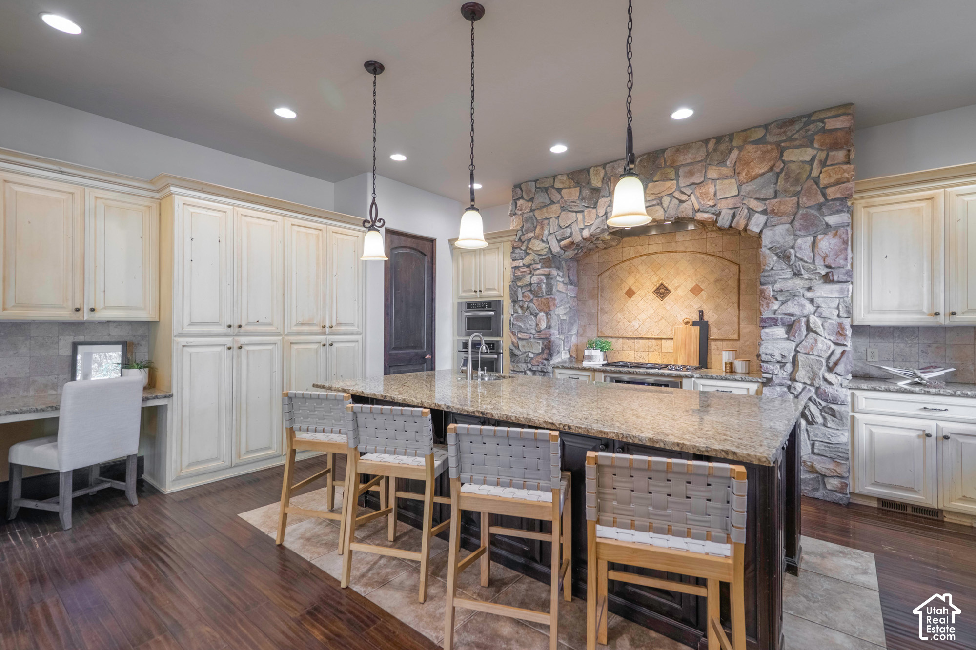 main property photo 62