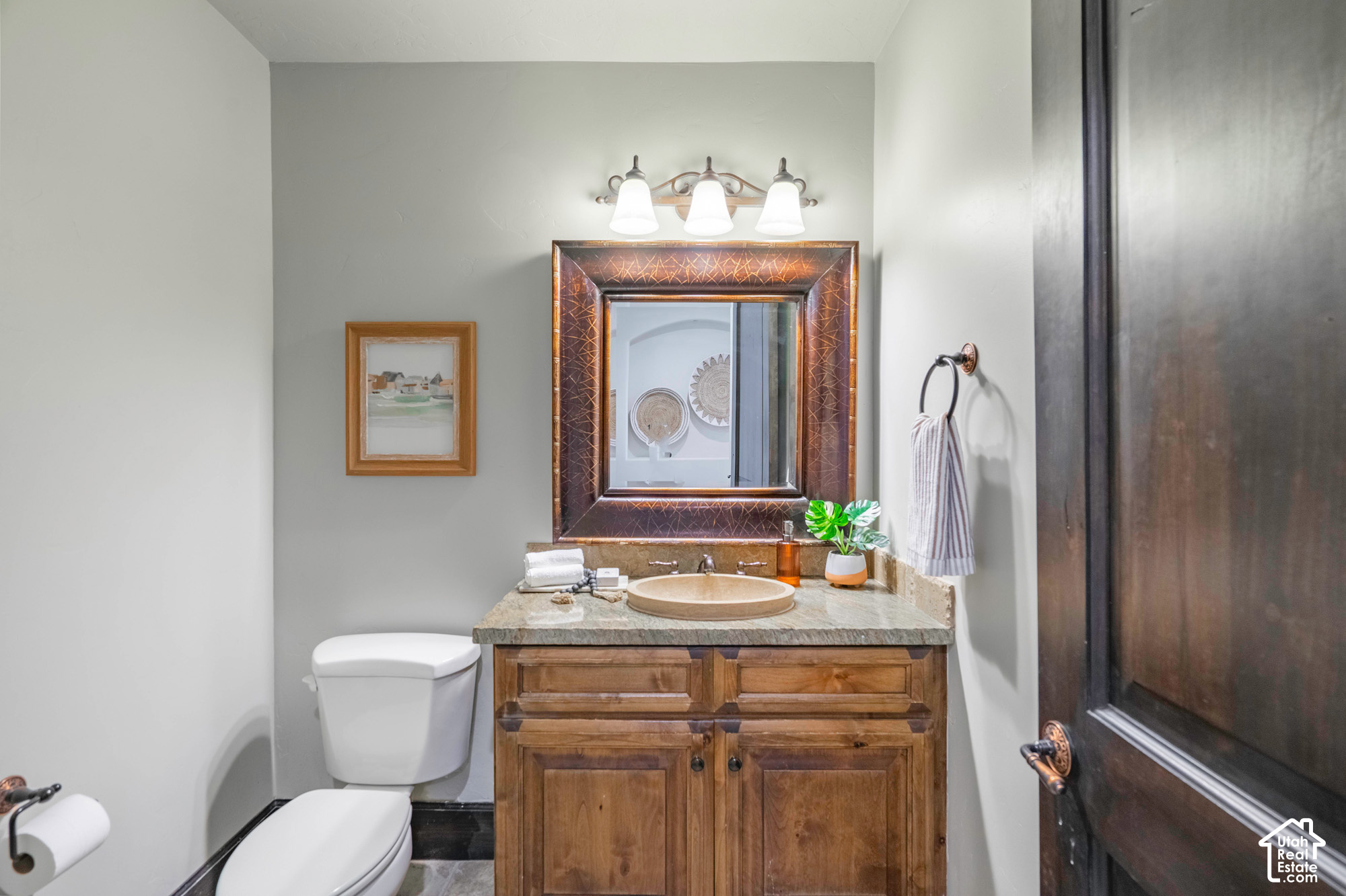 main property photo 70