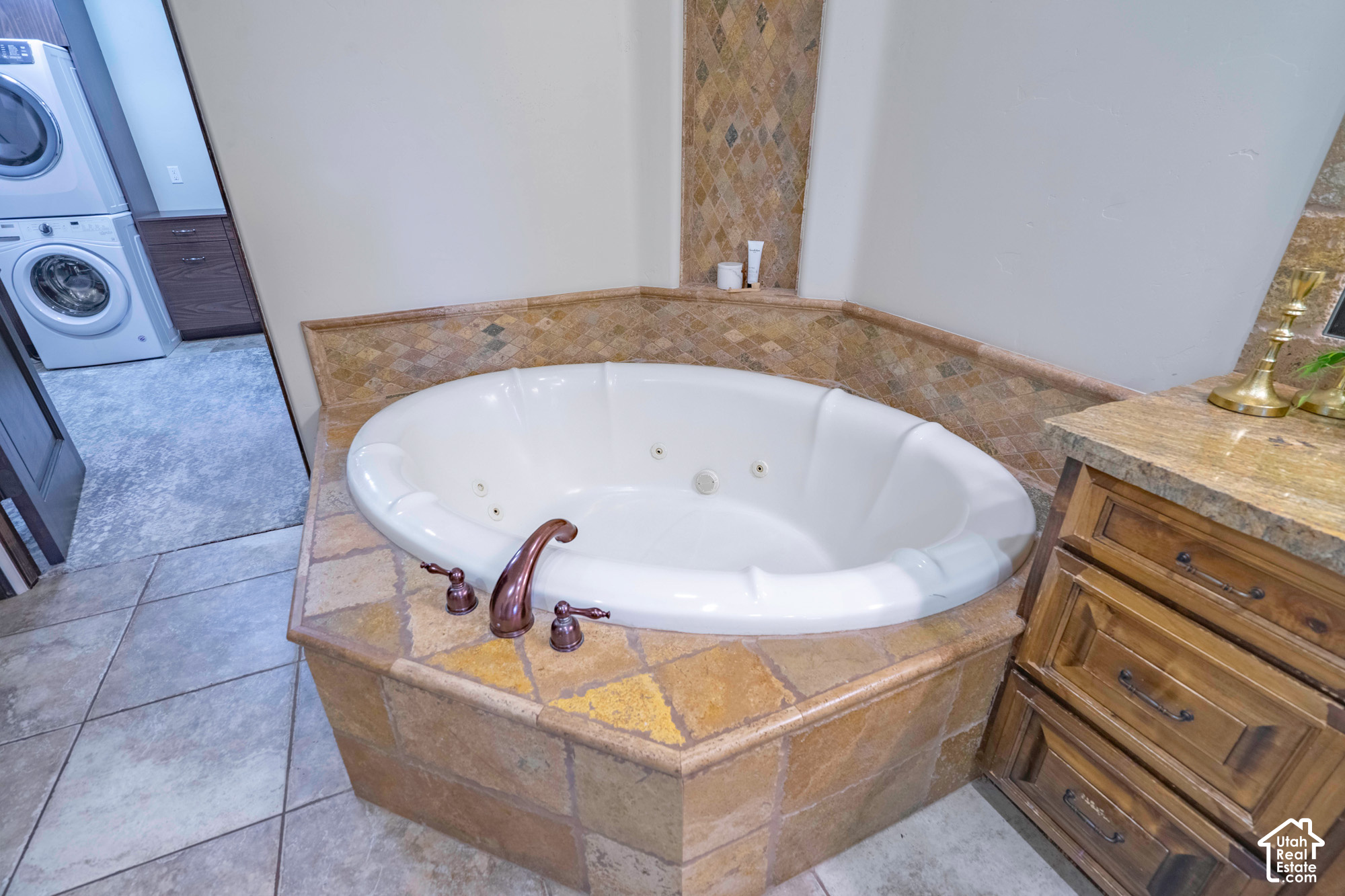 main property photo 81