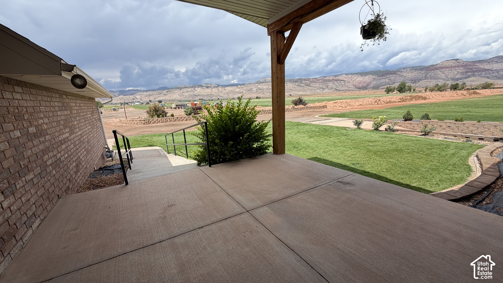 main property photo 29