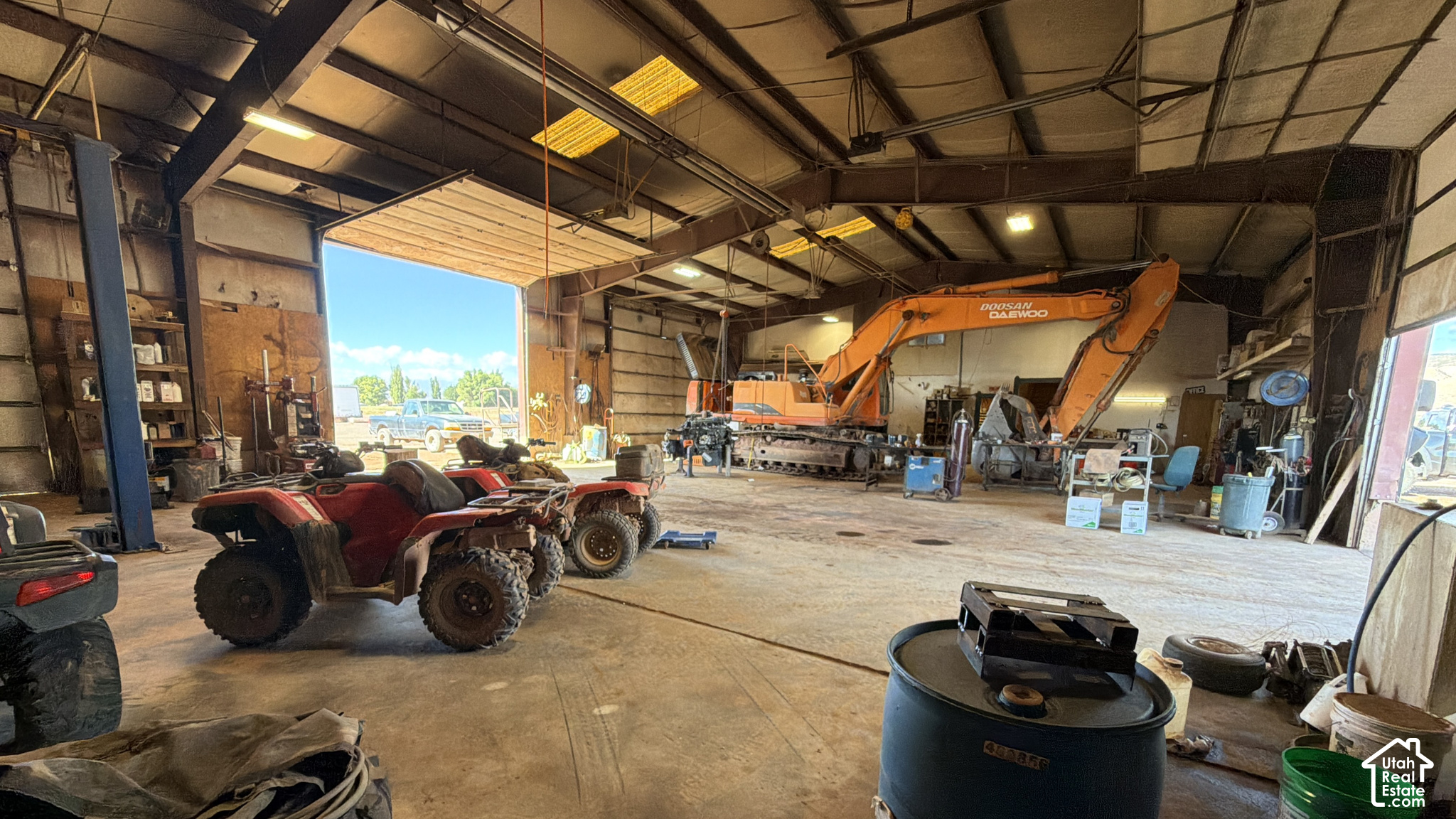 main property photo 43