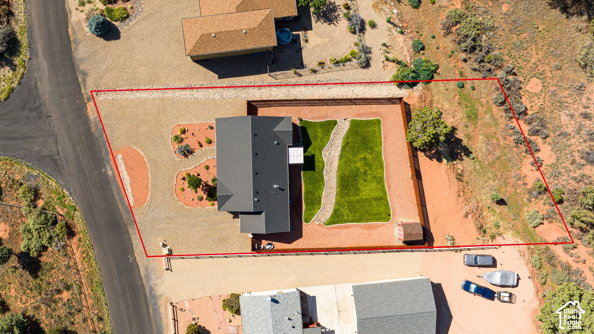 main property photo 32