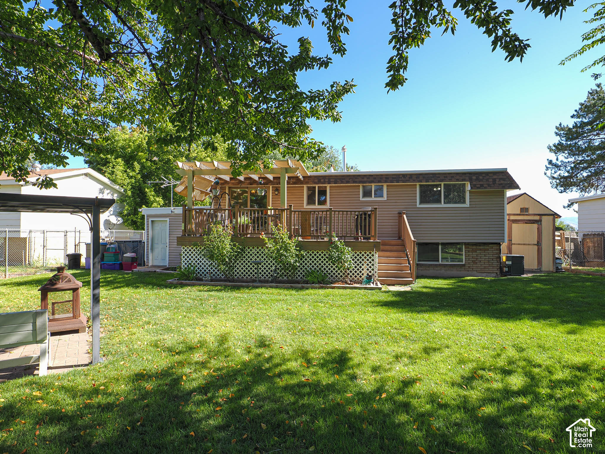 main property photo 26