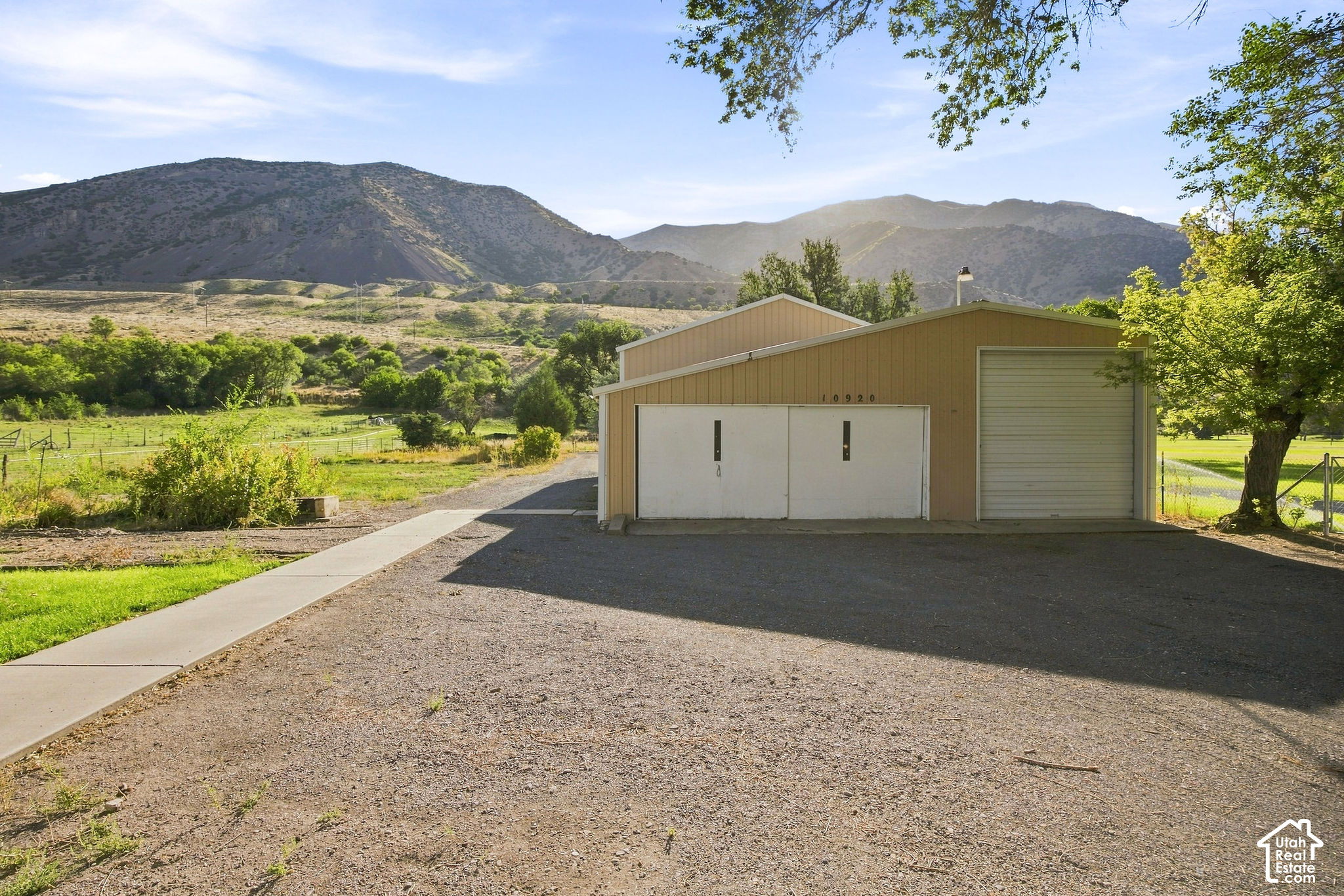 main property photo 19