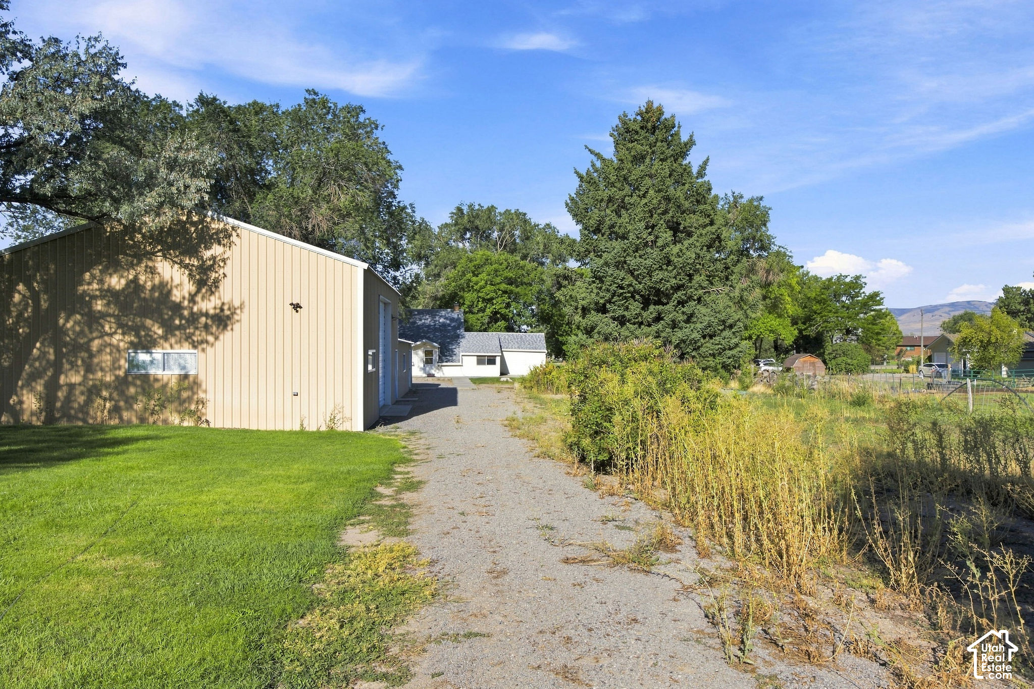 main property photo 29