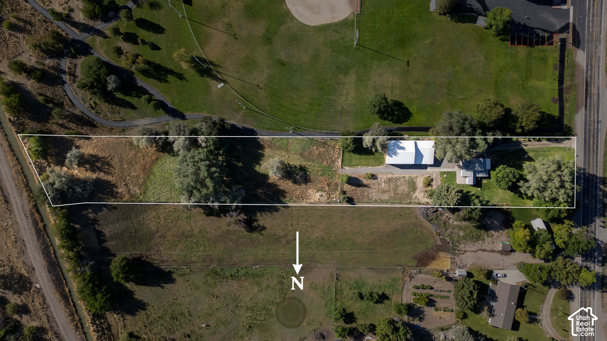 main property photo 32
