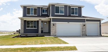 image of property with 4 Bed | 3 Bath | 3,873 Sqft