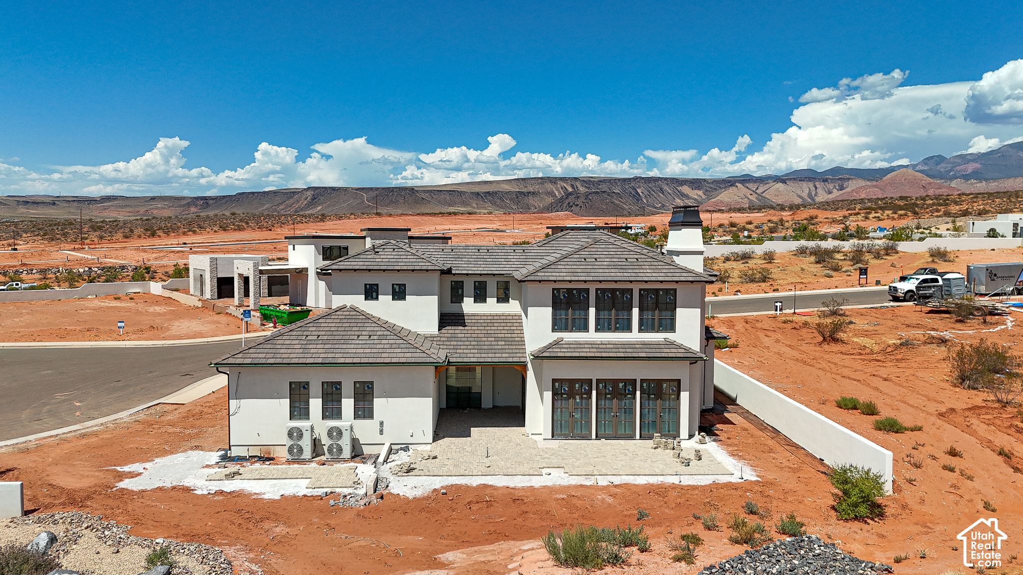 main property photo 5
