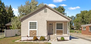 image of property with 5 Bed | 2 Bath | 1,598 Sqft