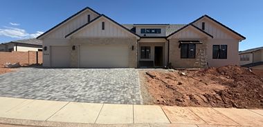 image of property with 7 Bed | 4 Bath | 4,304 Sqft