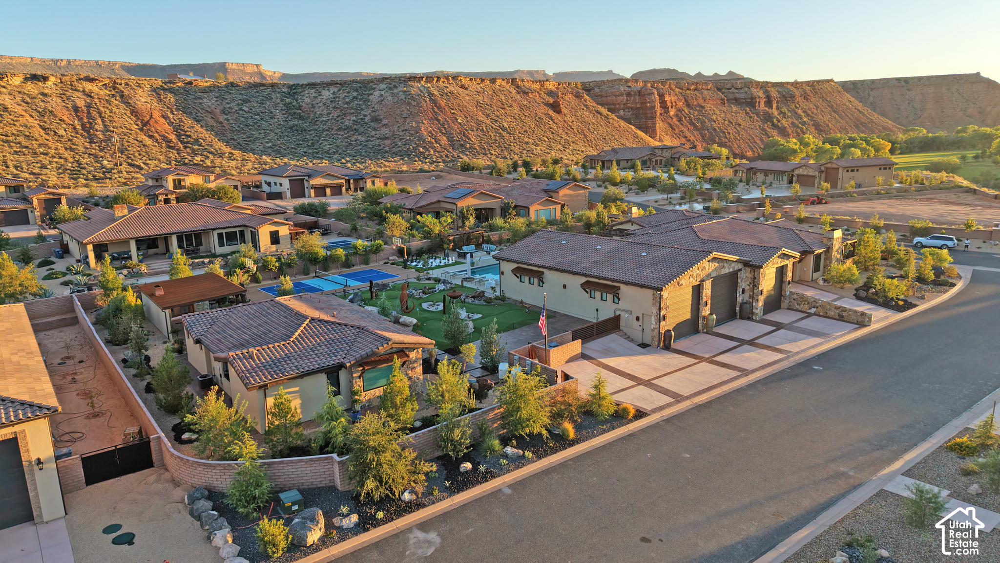 main property photo 2