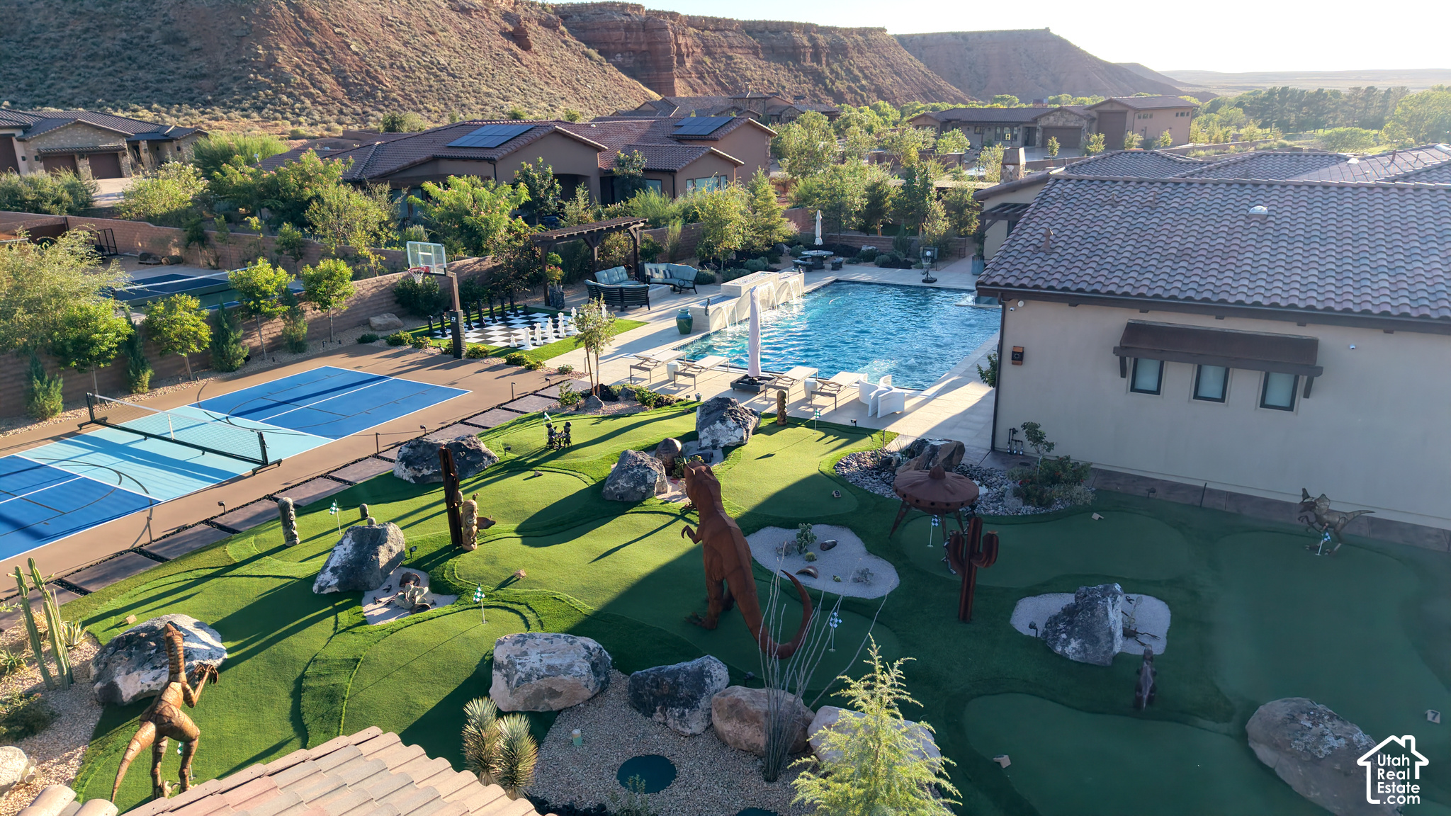 main property photo 43