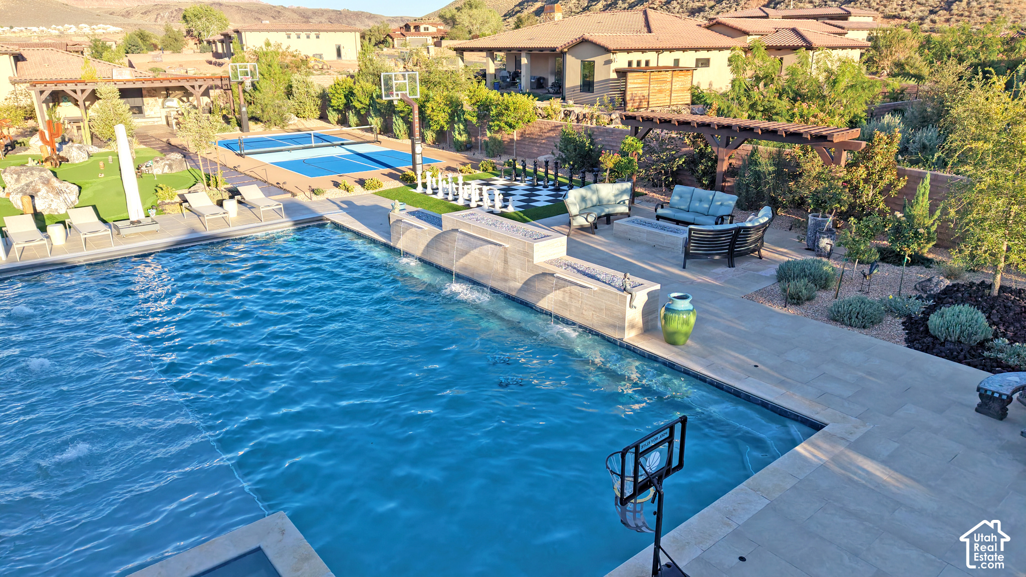 main property photo 47