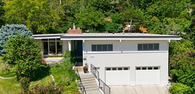 image of property with 4 Bed | 3 Bath | 3,194 Sqft