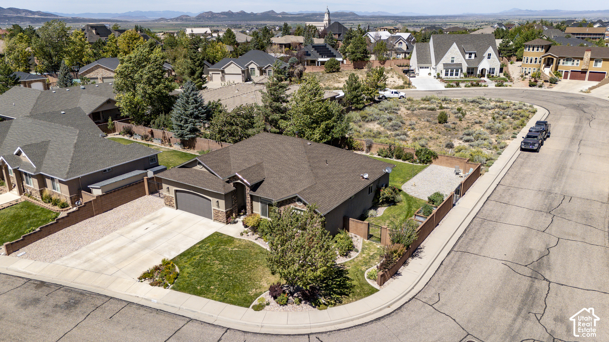 main property photo 61