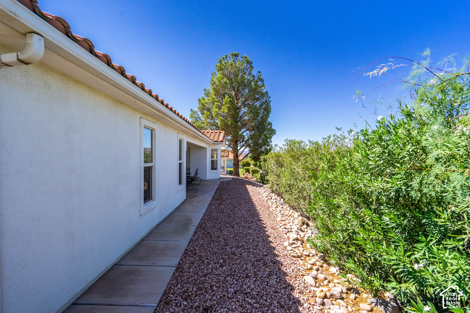 main property photo 59