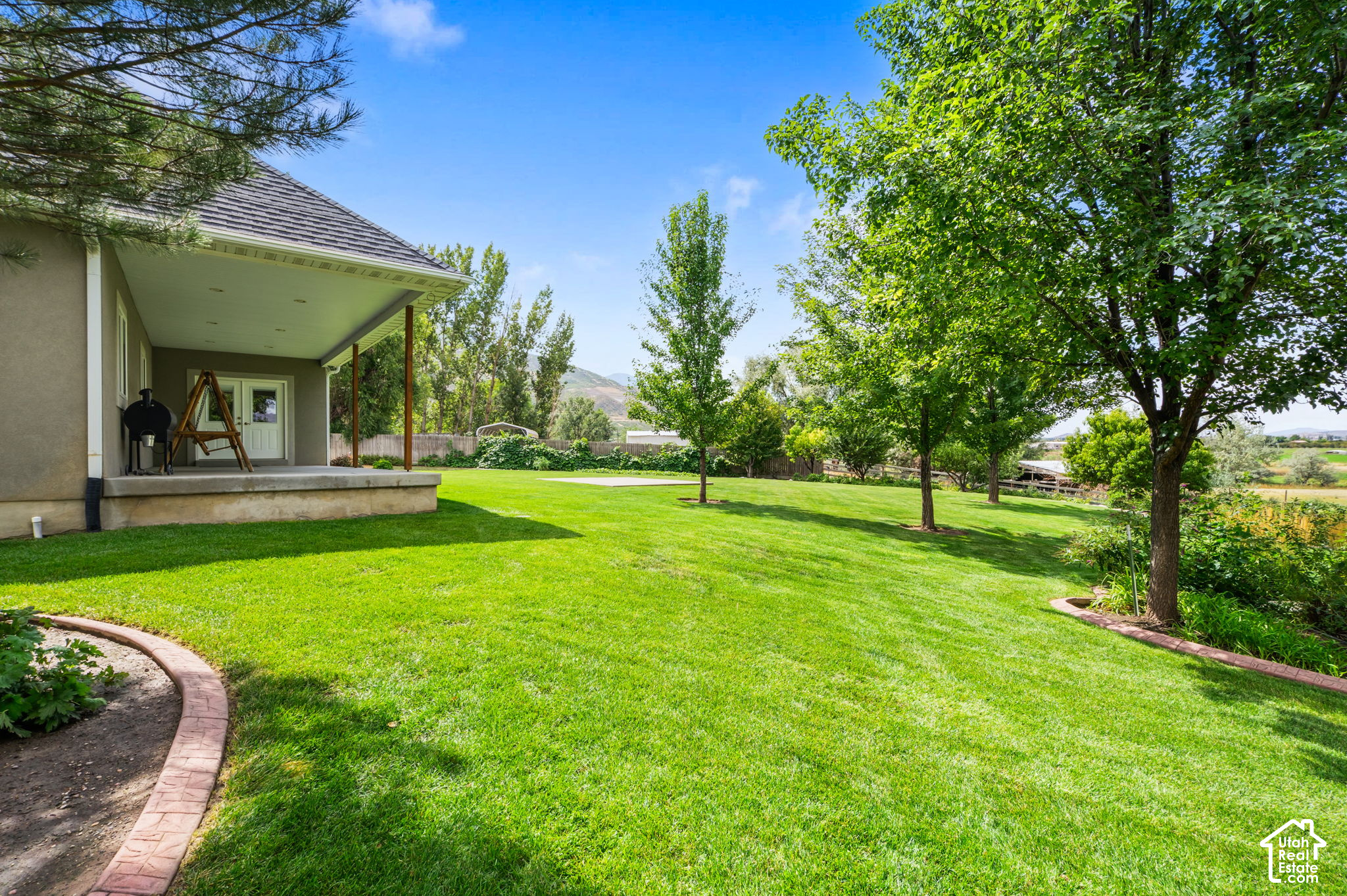 main property photo 47