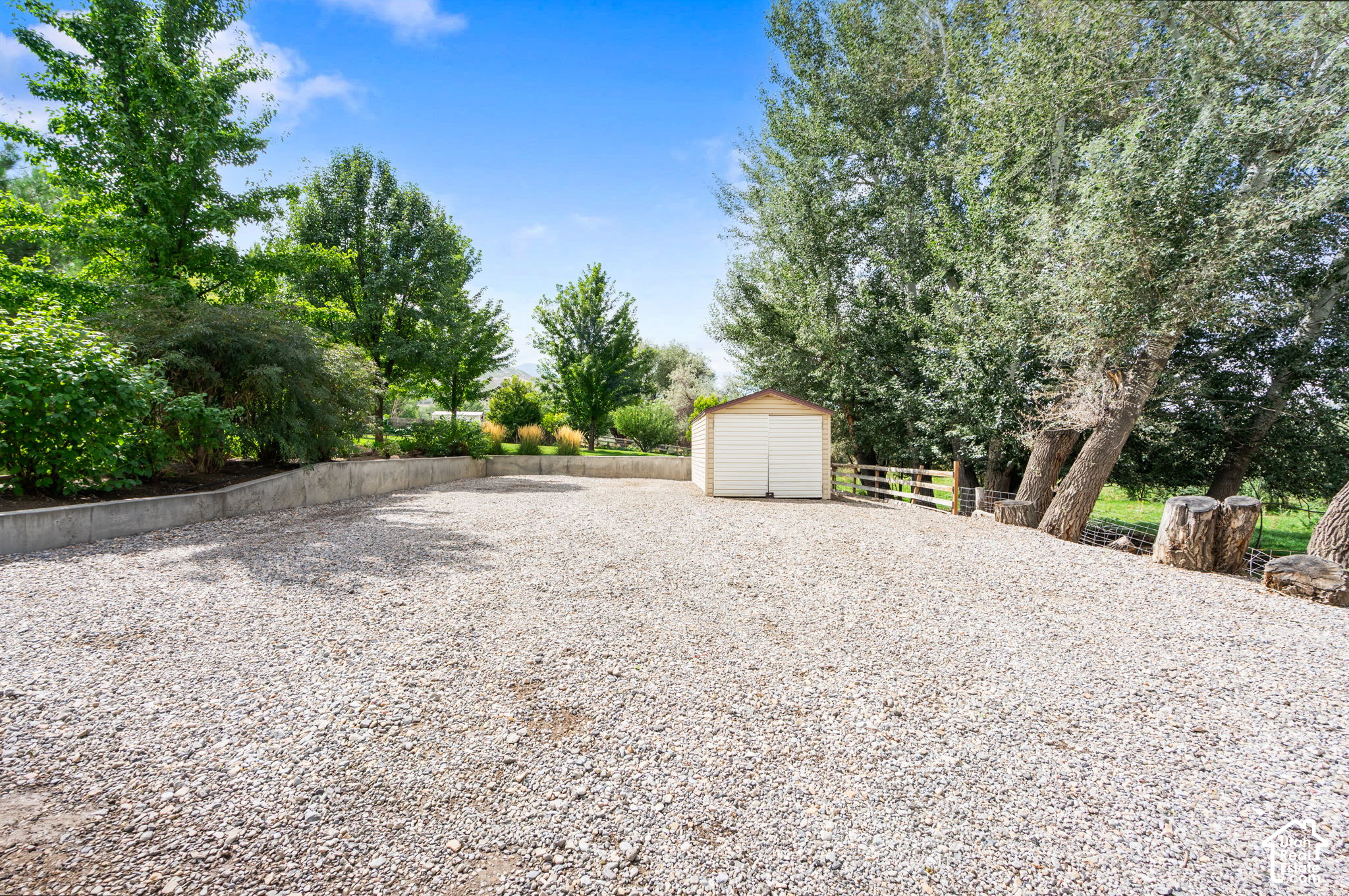 main property photo 49