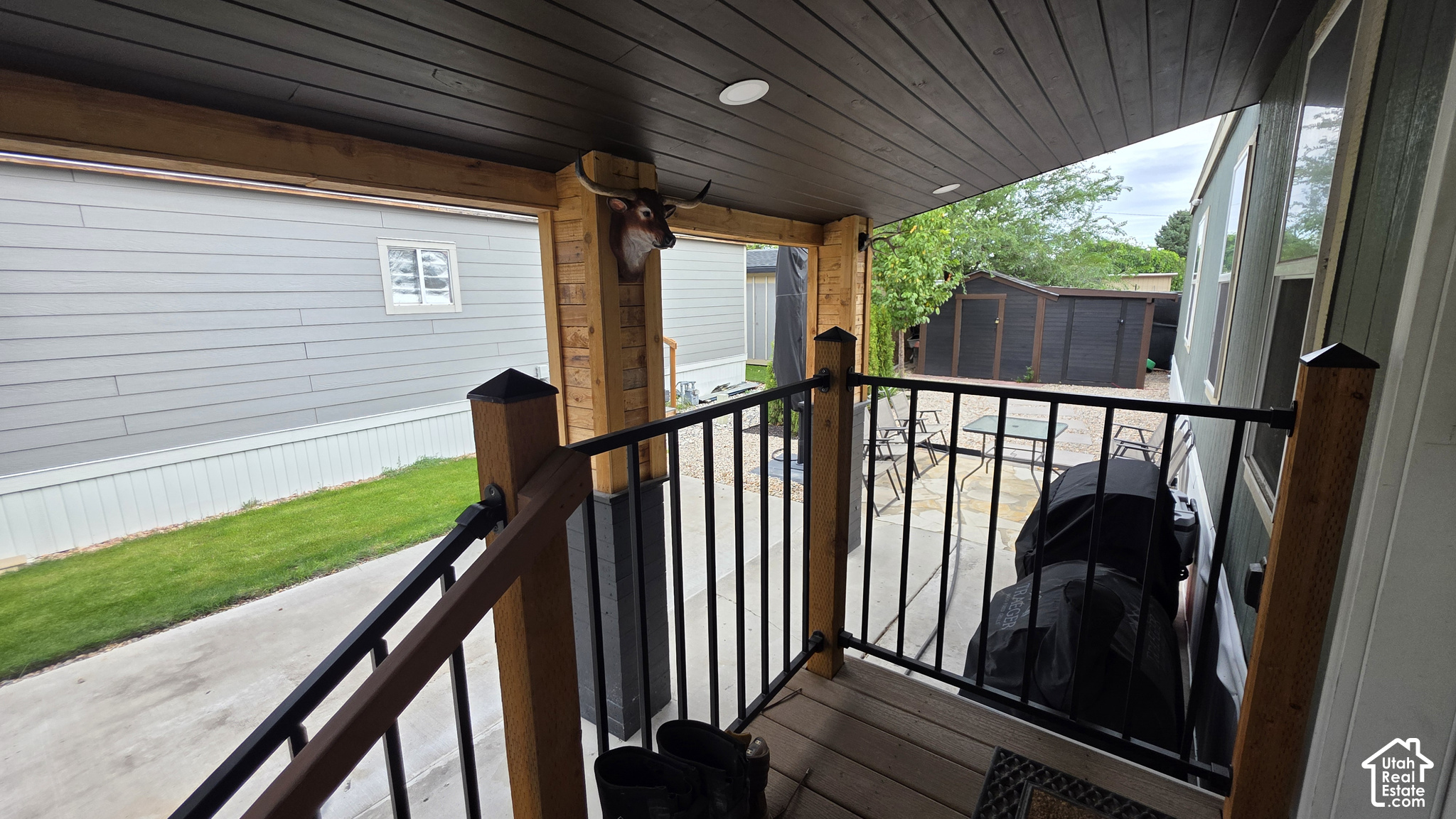 main property photo 8