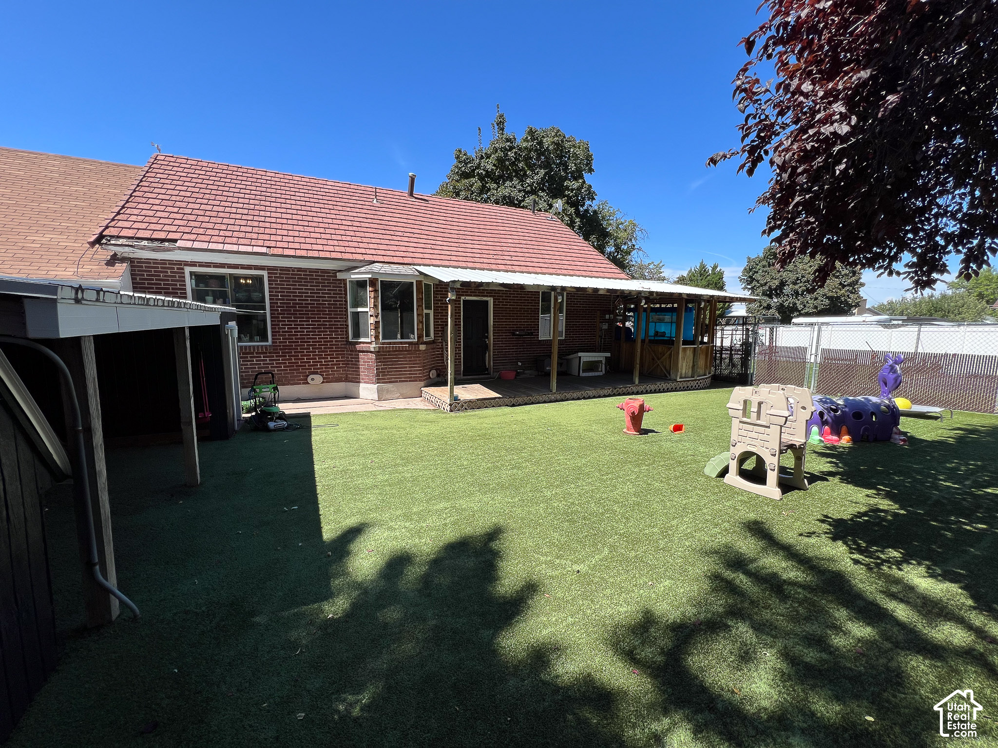 main property photo 43