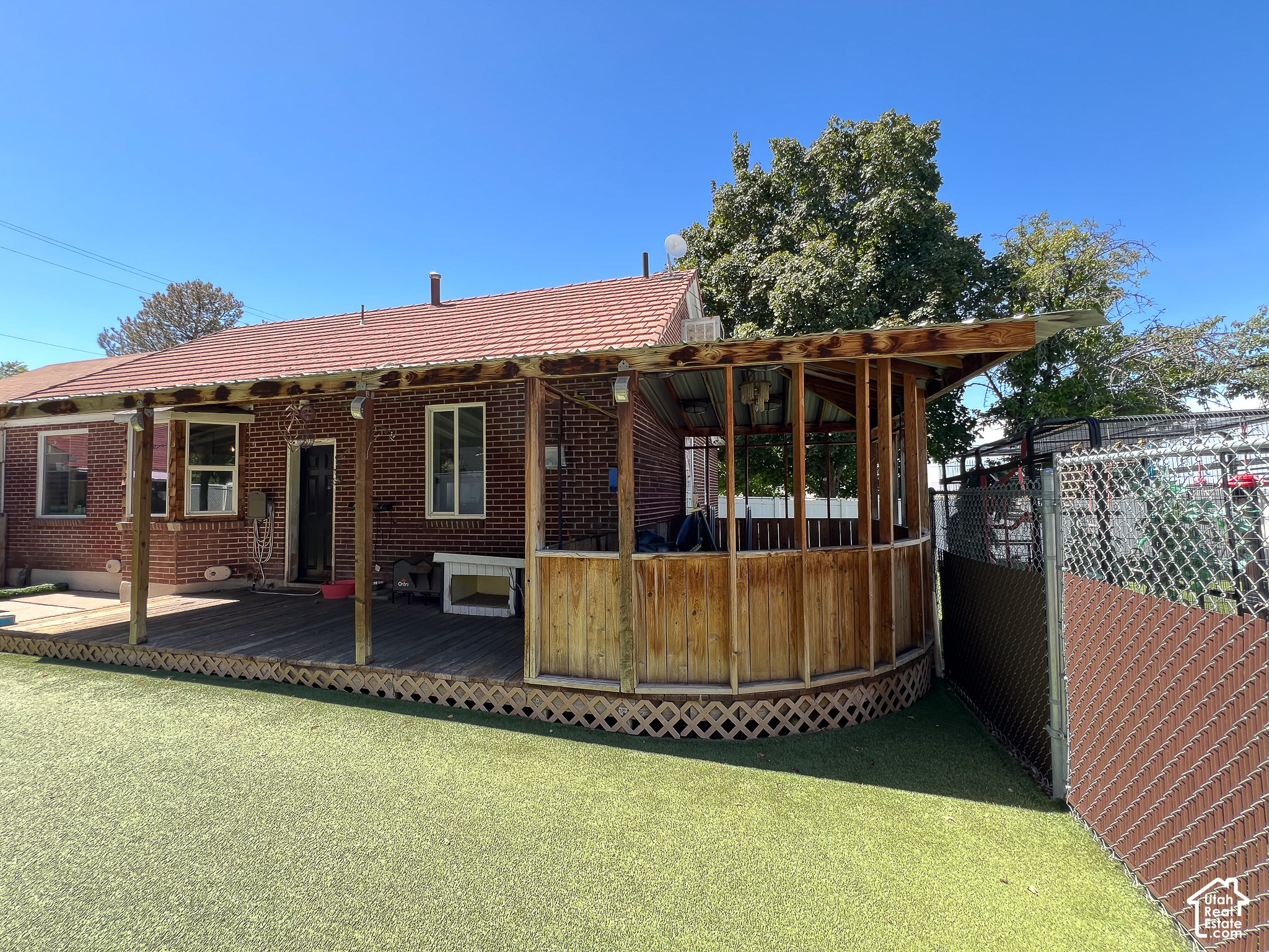 main property photo 44