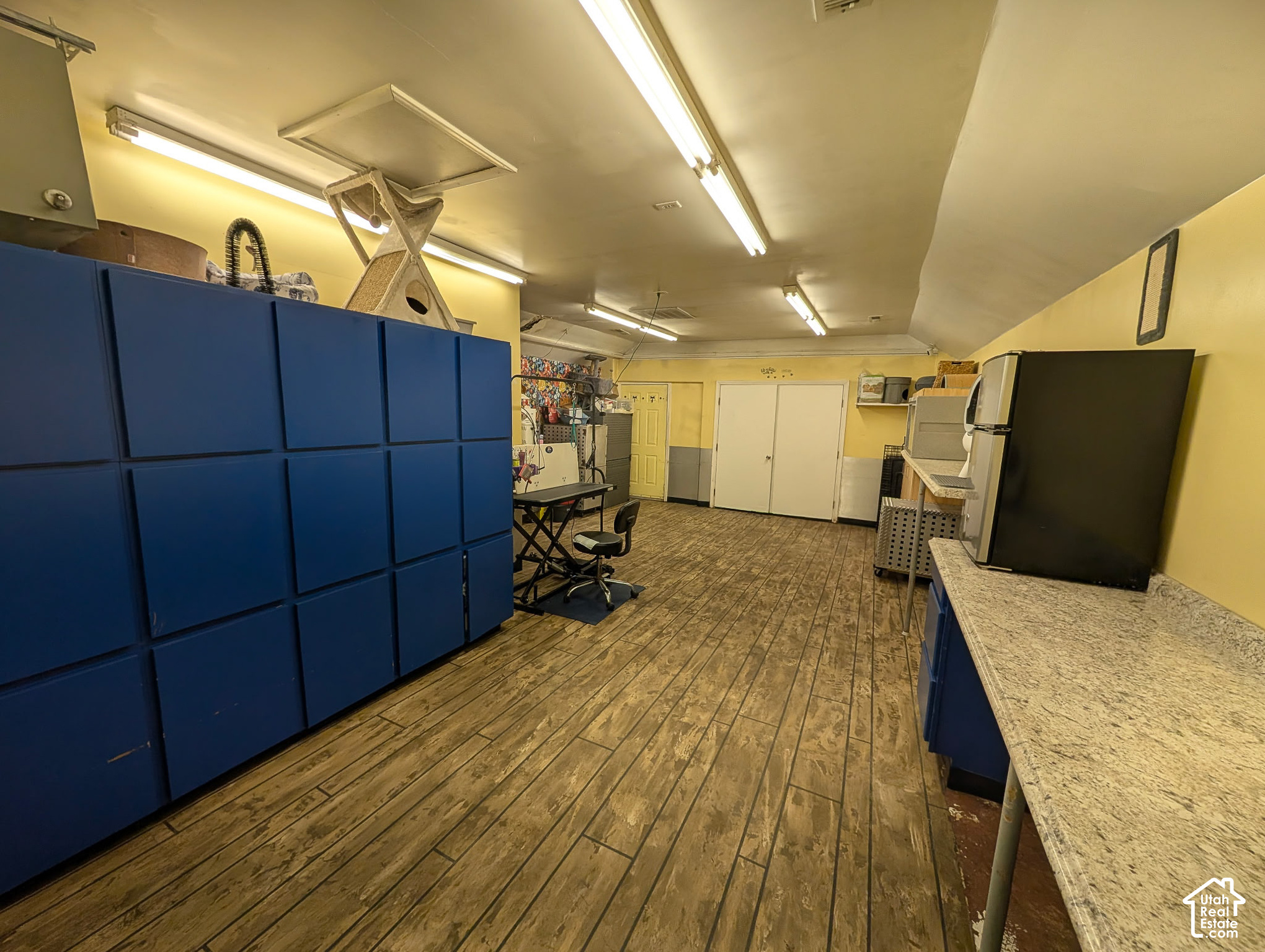 main property photo 50
