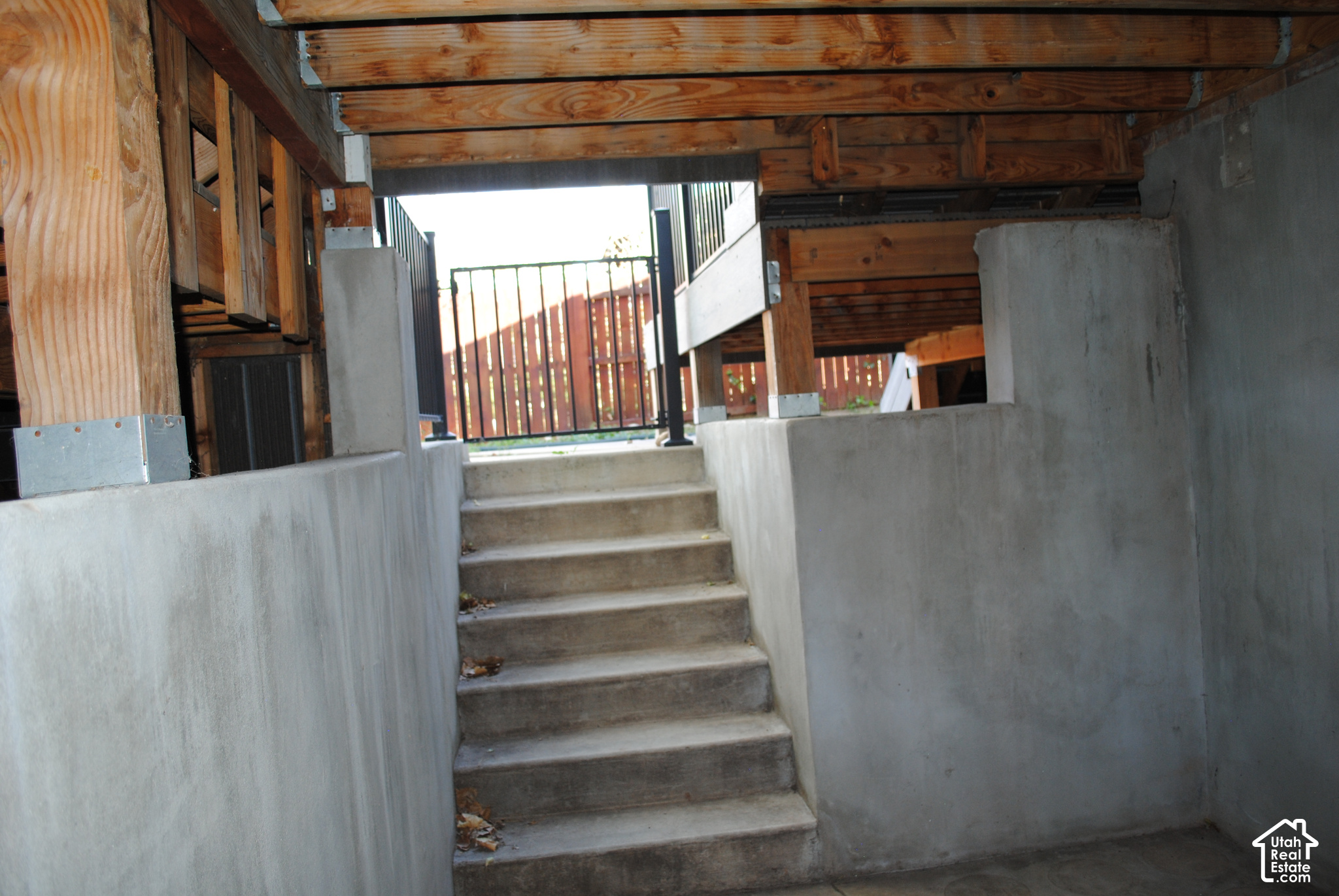 main property photo 45