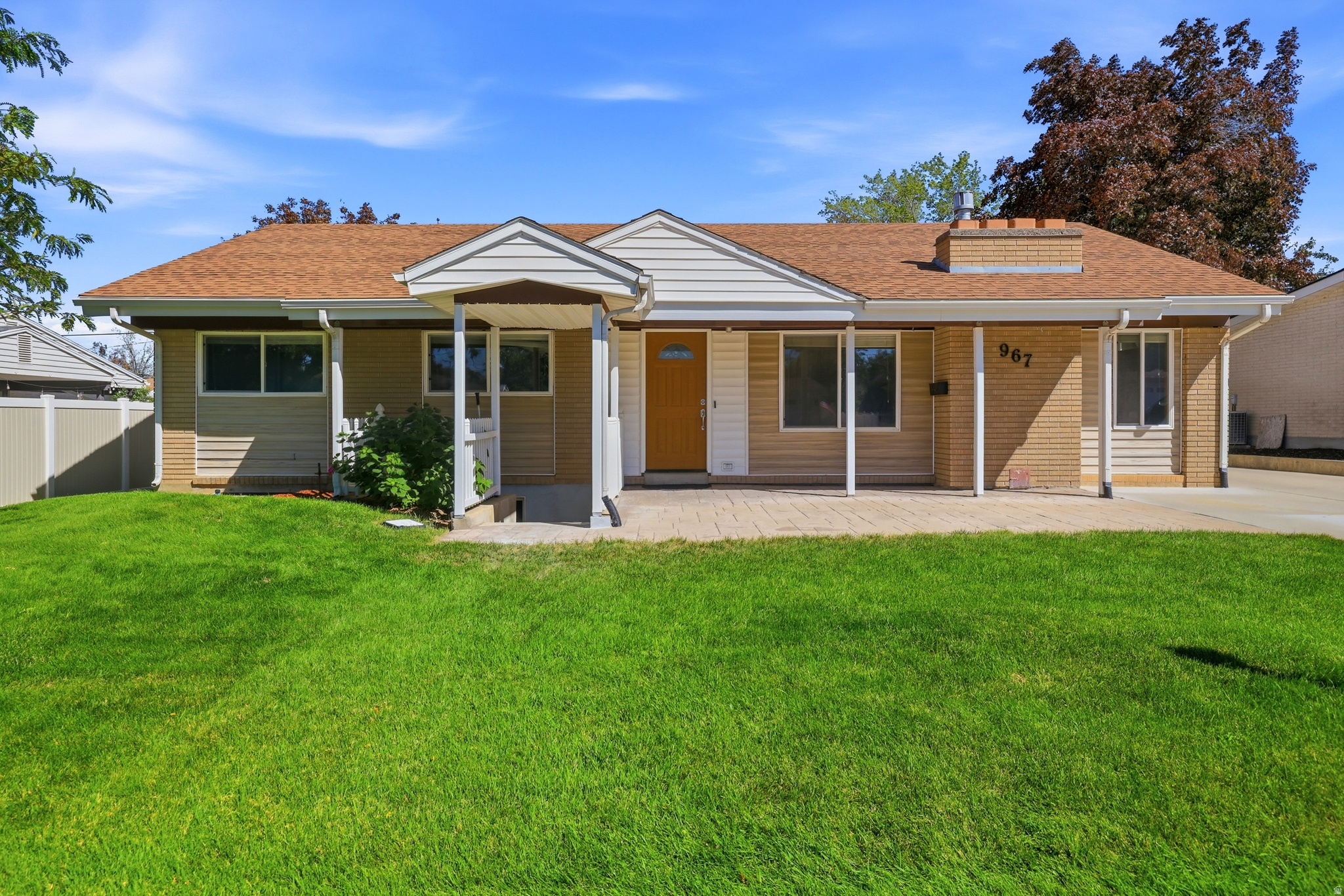 main property photo 0