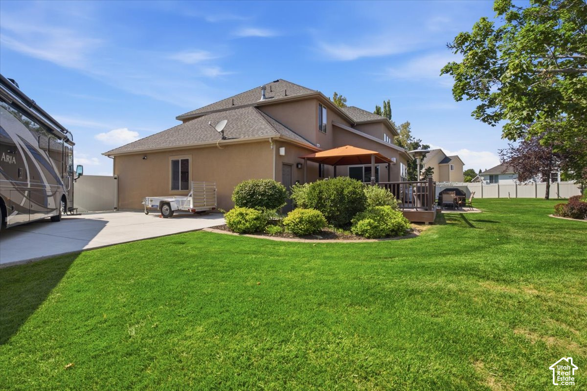 main property photo 45