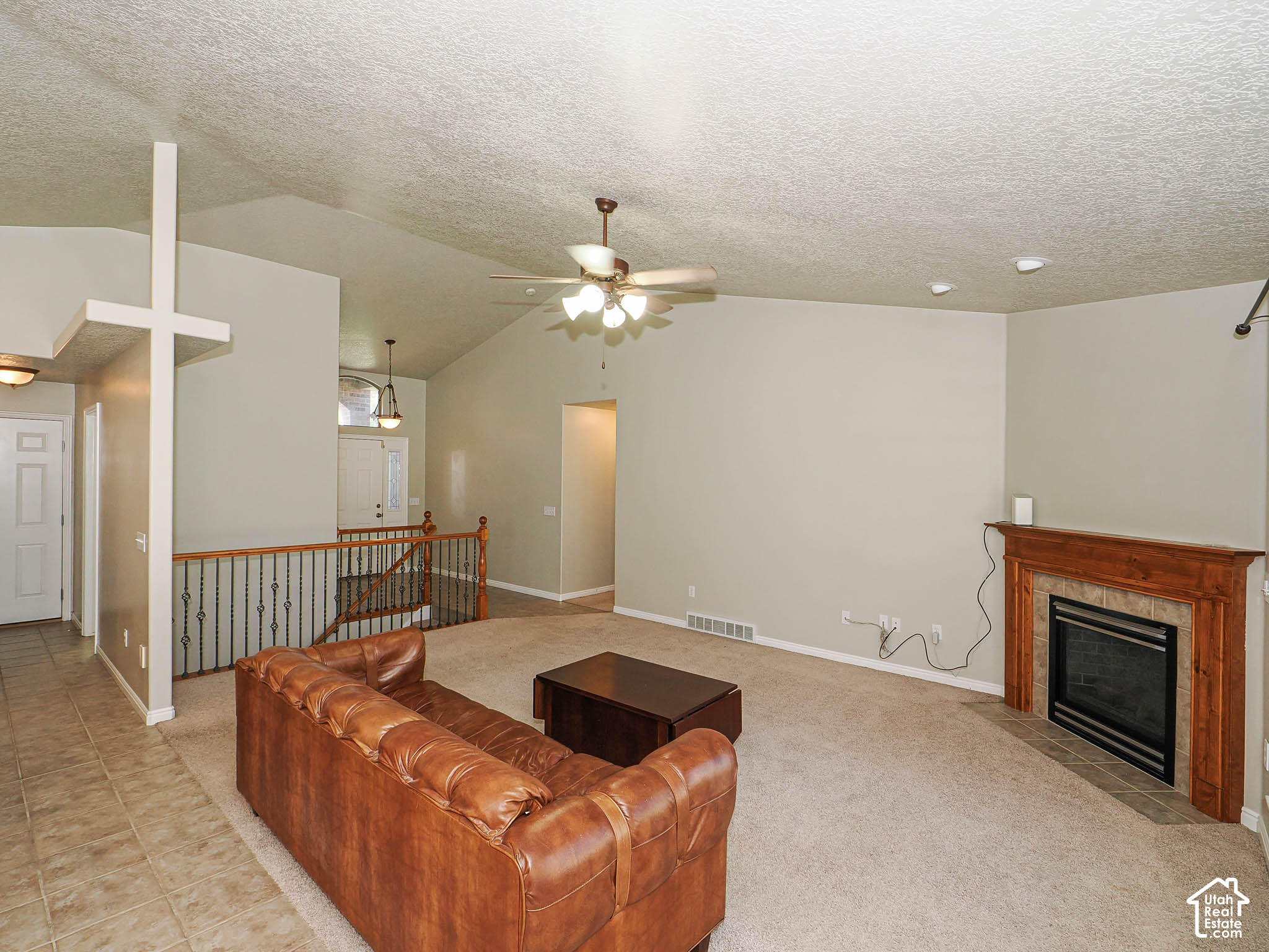 property viewer photo 6