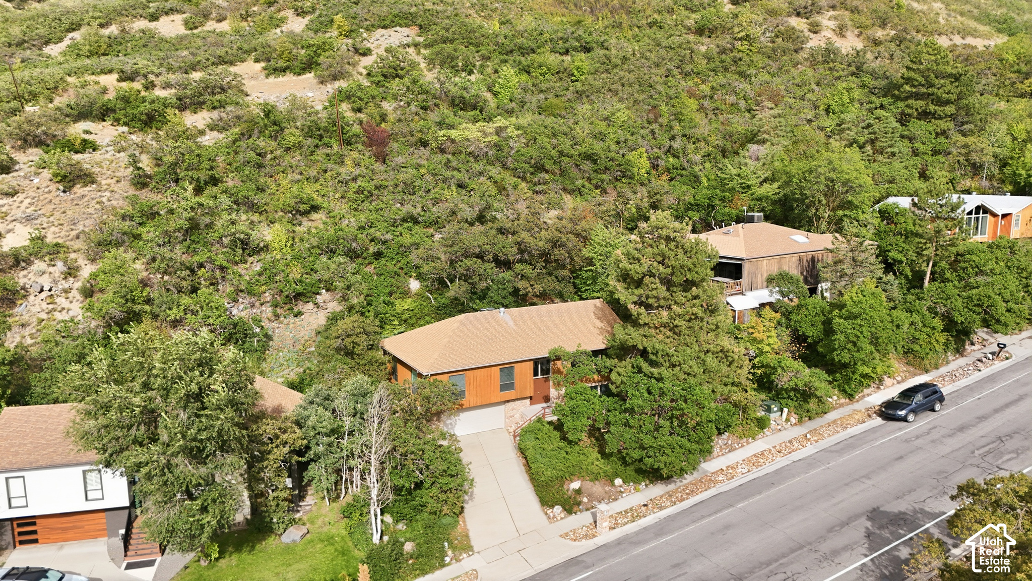 main property photo 45