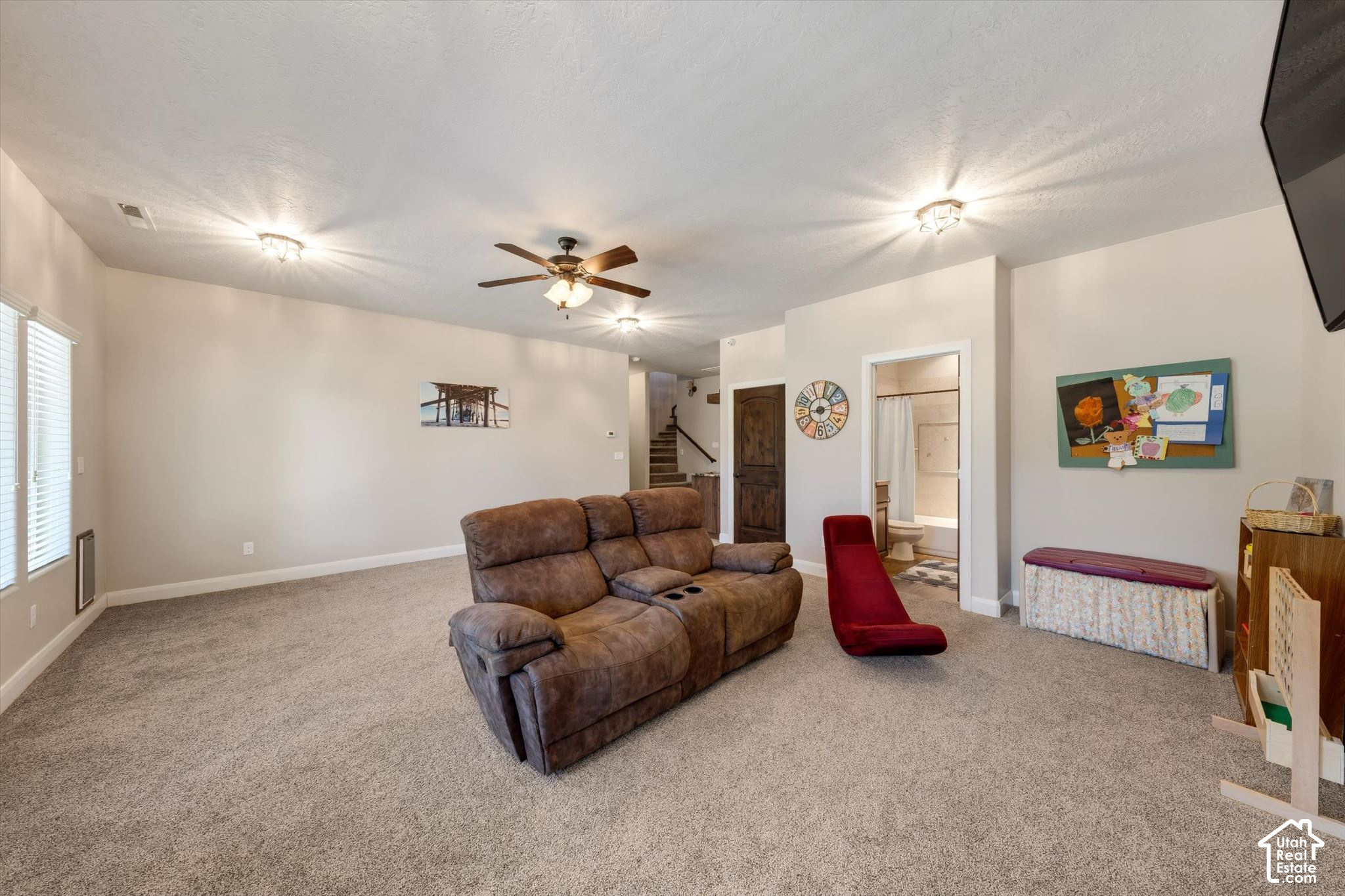 main property photo 59