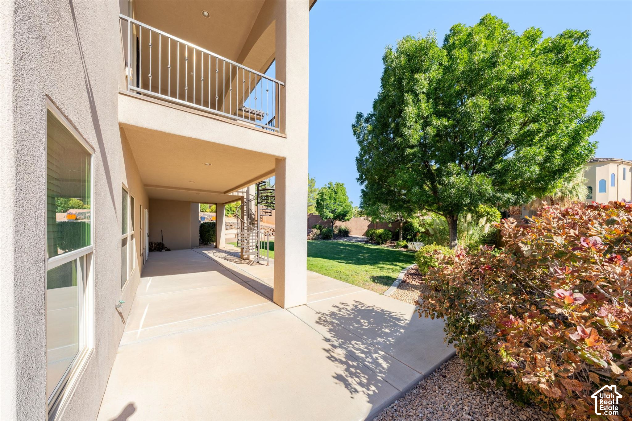 main property photo 74