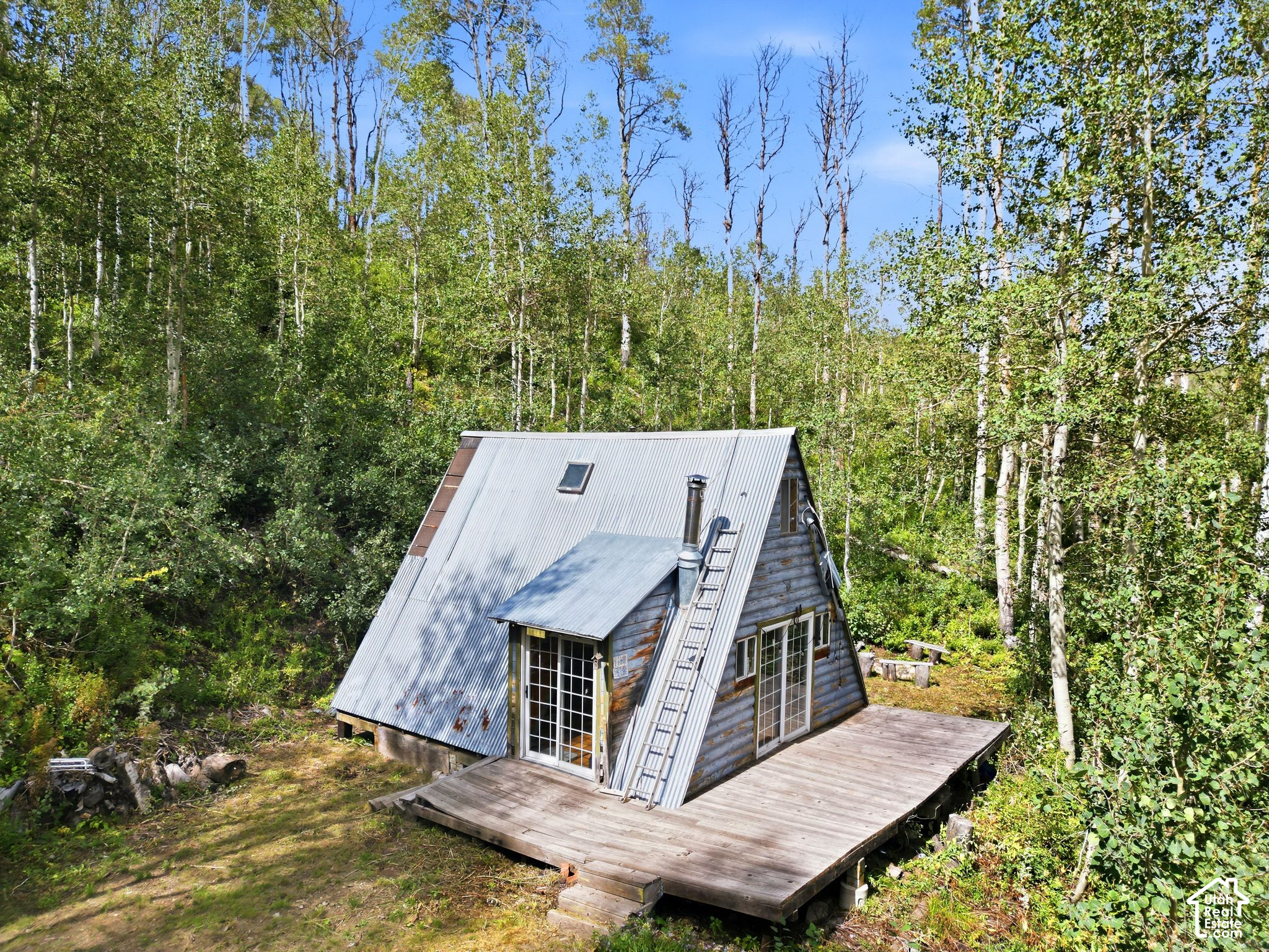 main property photo 12