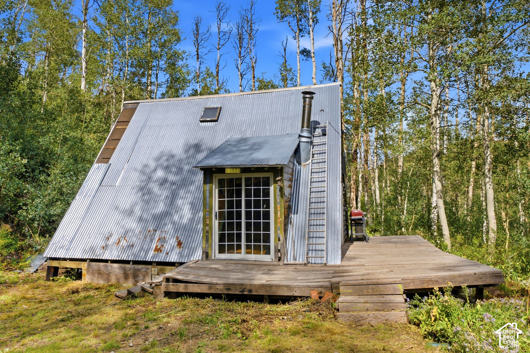 main property photo 27