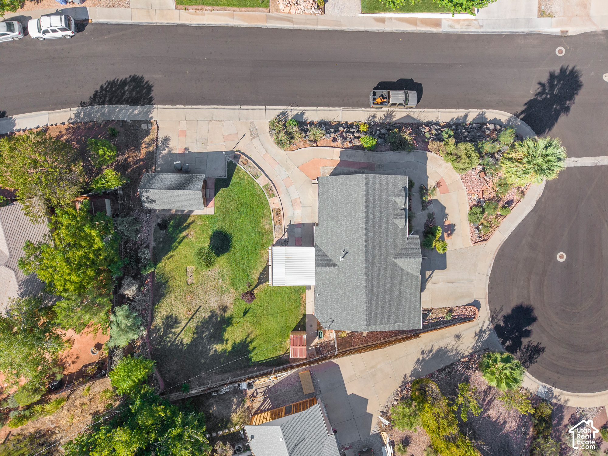 main property photo 6