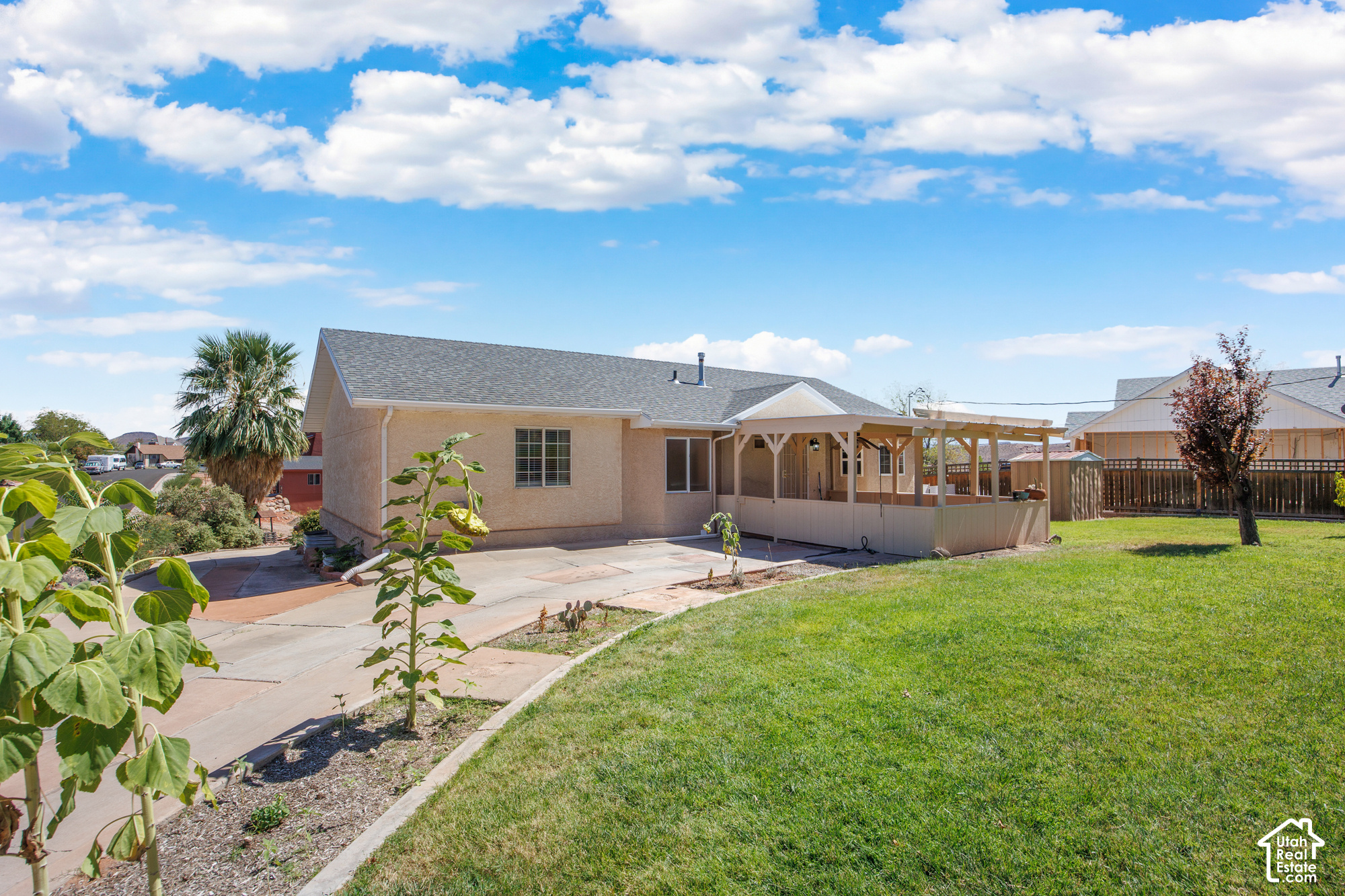 main property photo 8