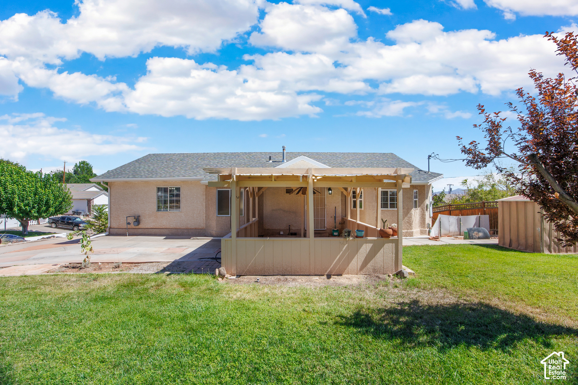 main property photo 9