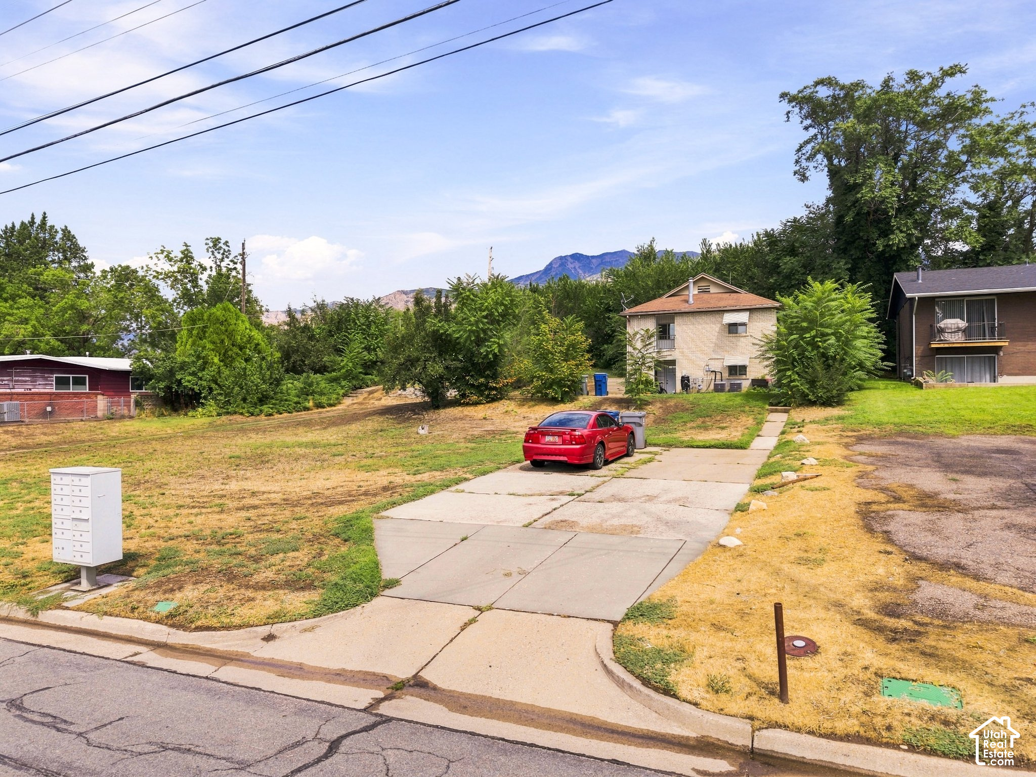 main property photo 23